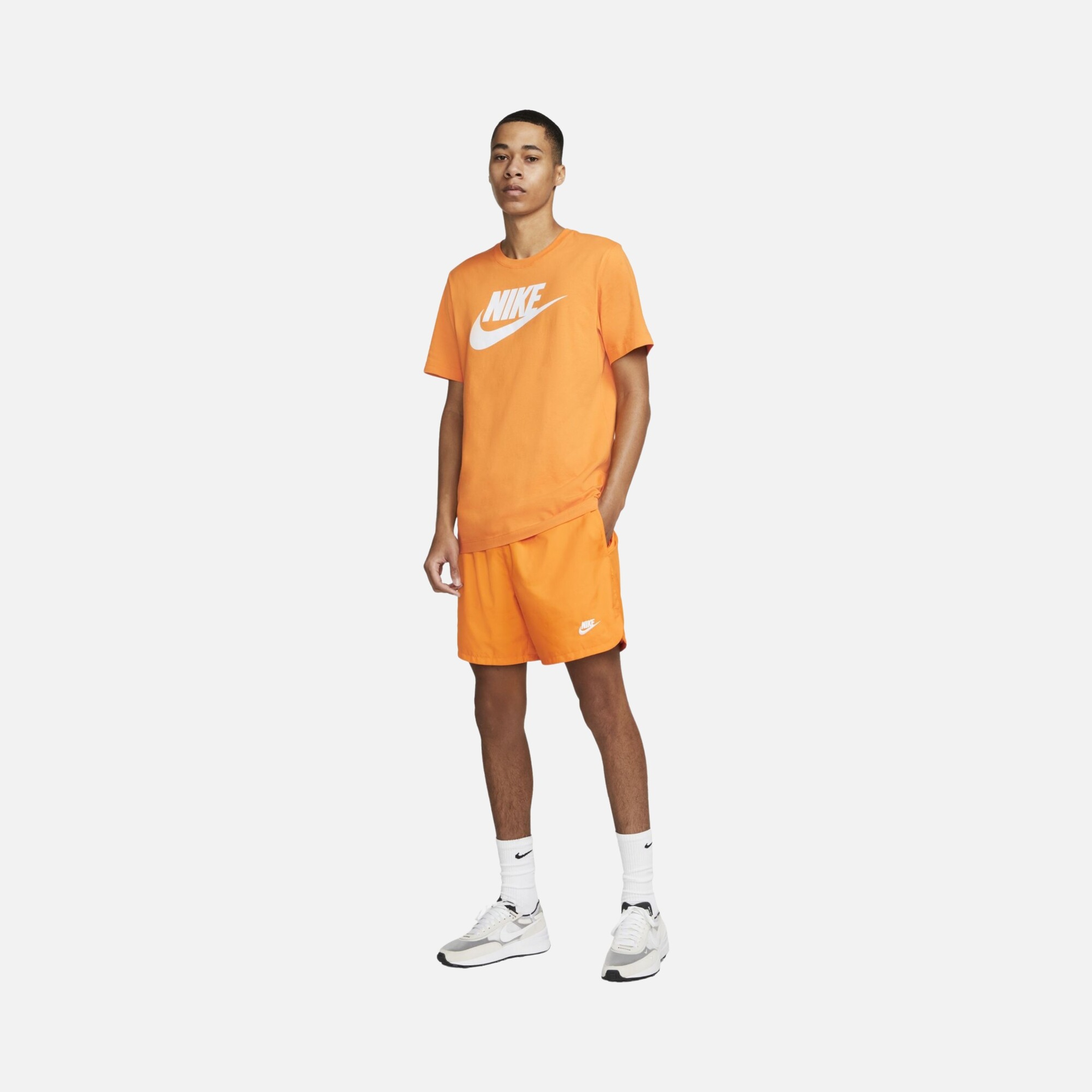 Nike Sportswear Sport Essentials Woven Lined Erkek Şort