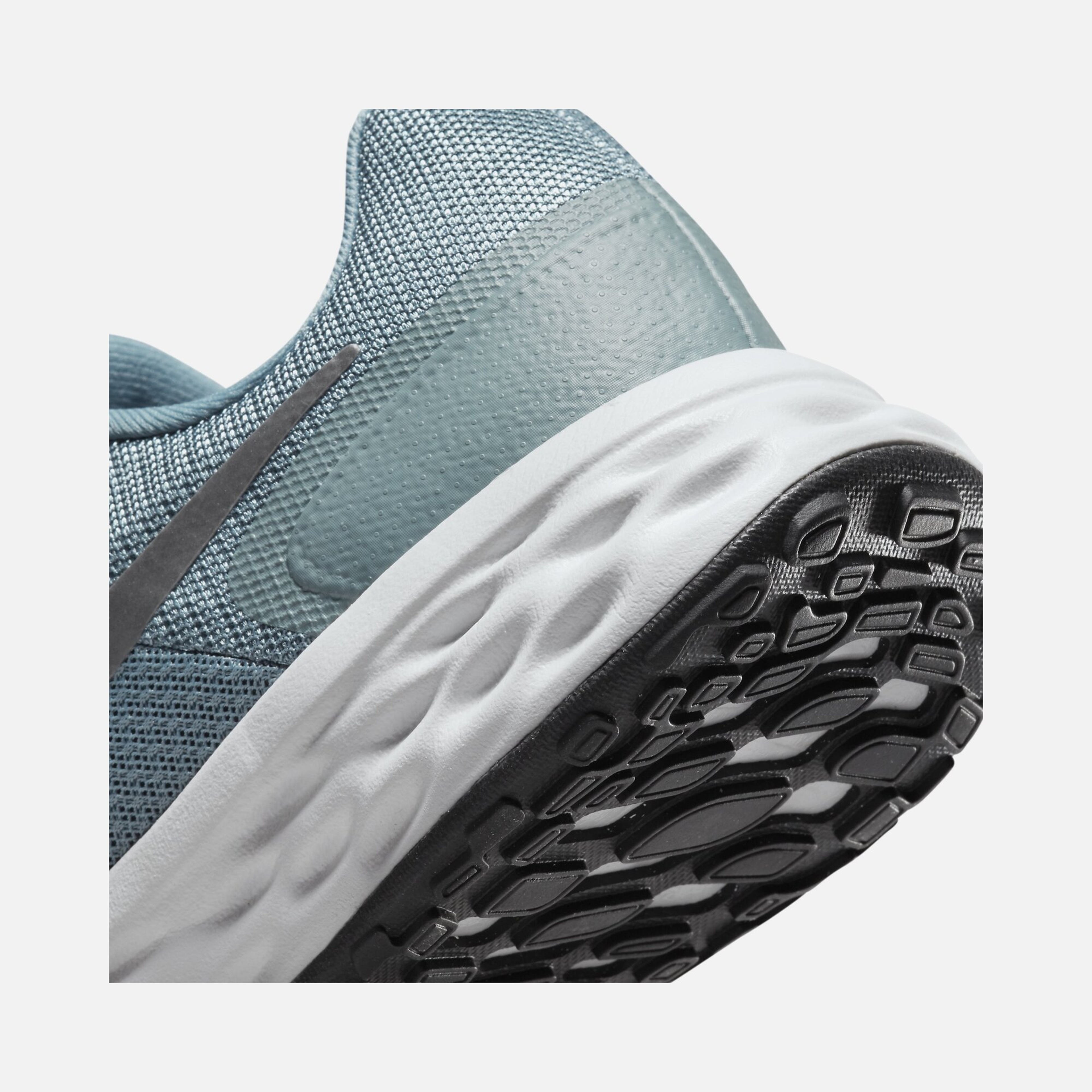 Nike Revolution 6 Next Nature Road Running Erkek Spor Ayakkabı