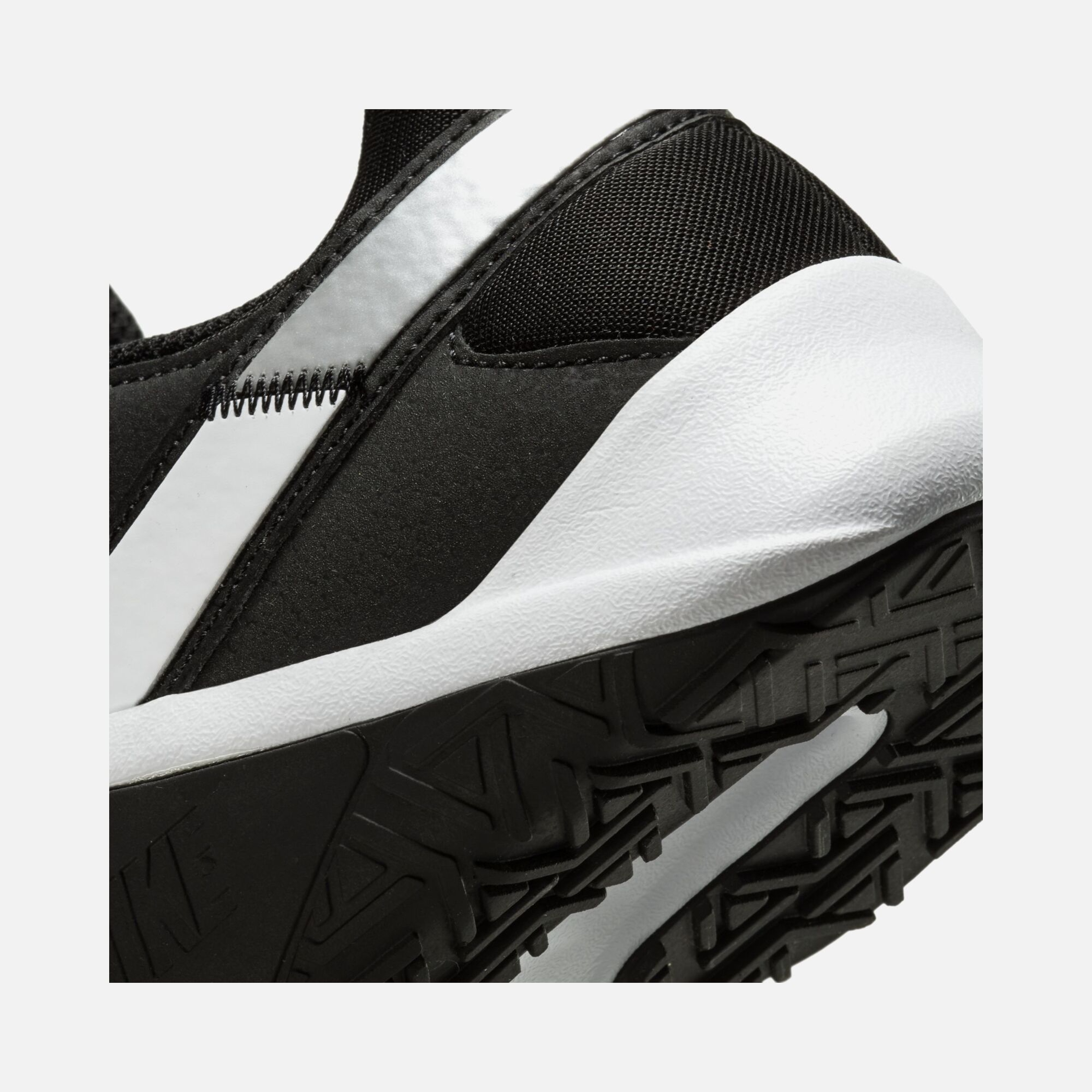 Nike Legend Essential 2 Training Erkek Spor Ayakkabı