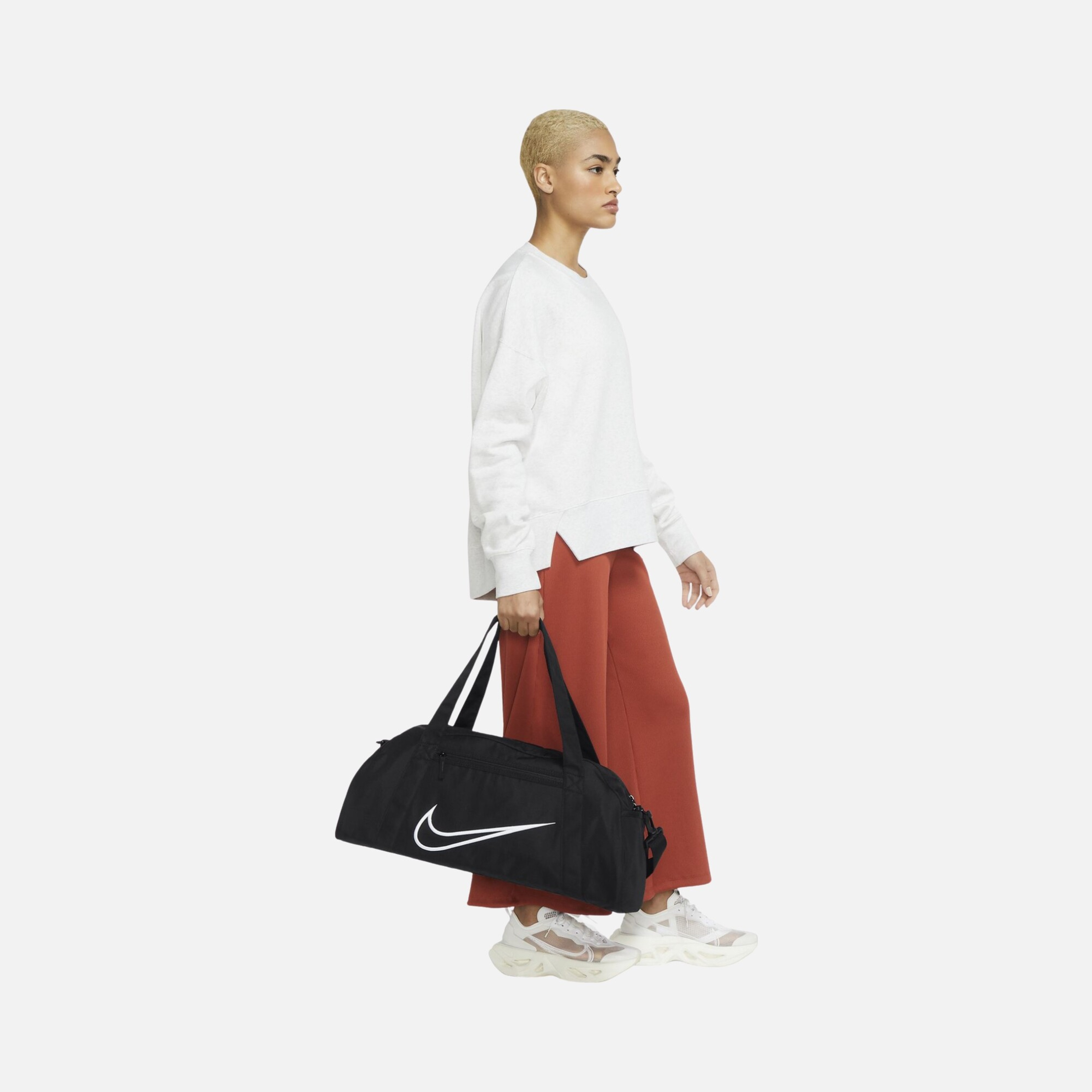 Nike Gym Club Training (24 L) Kadın Spor Çantası