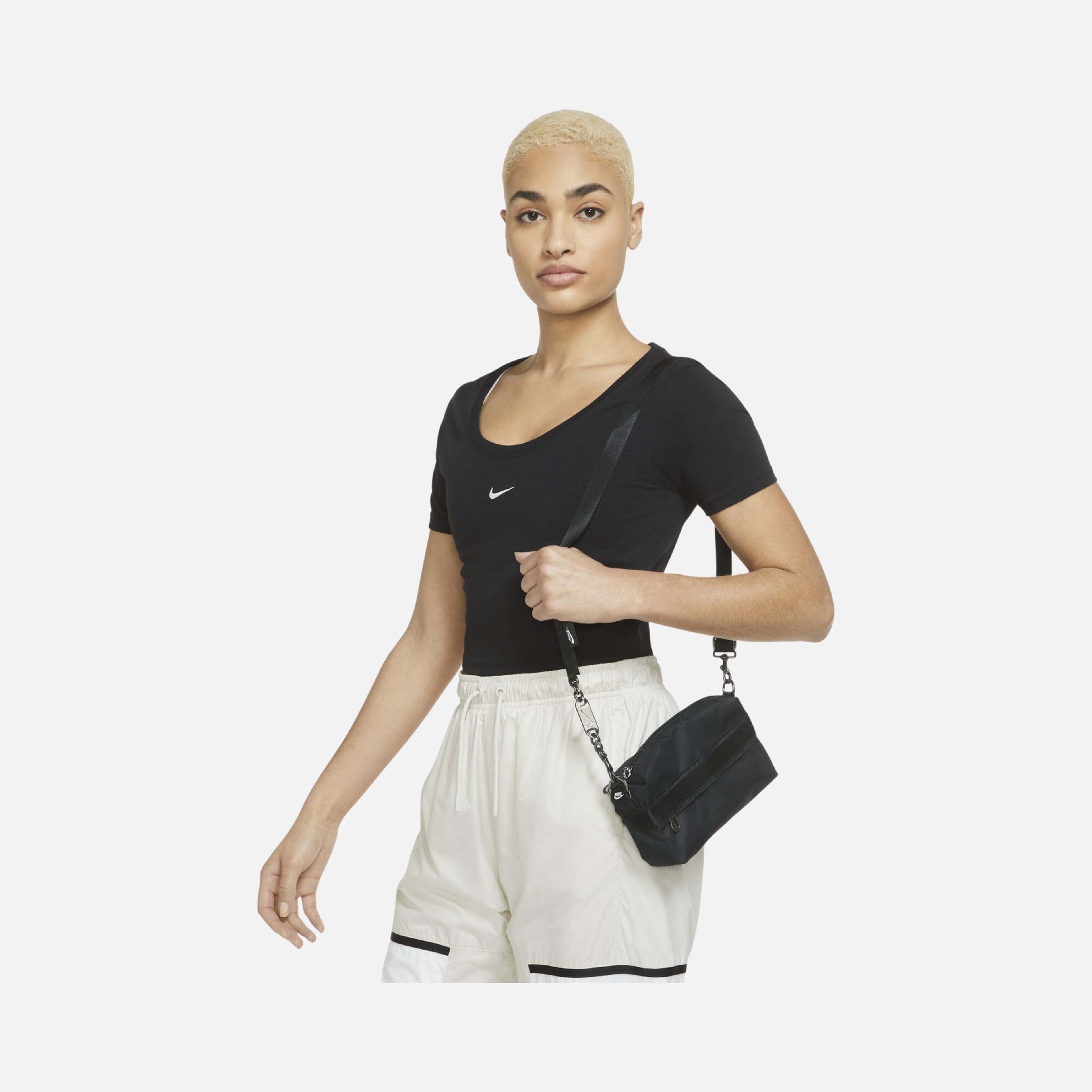 Nike Sportswear Futura Luxe Cross-Body (1 L) Kadın Omuz Çantası