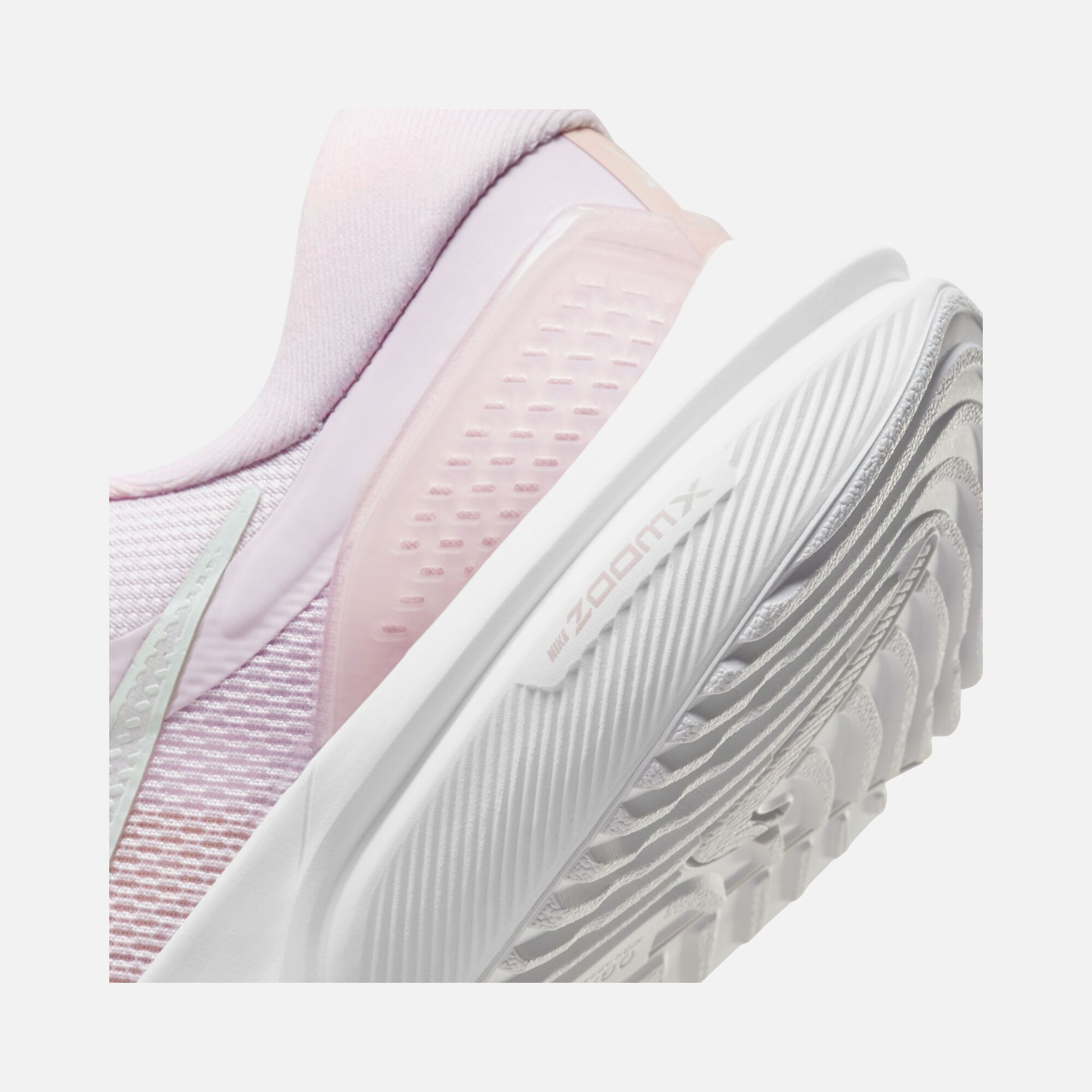 Nike Air Zoom Vomero 16 Road Running Kadın Spor Ayakkabı