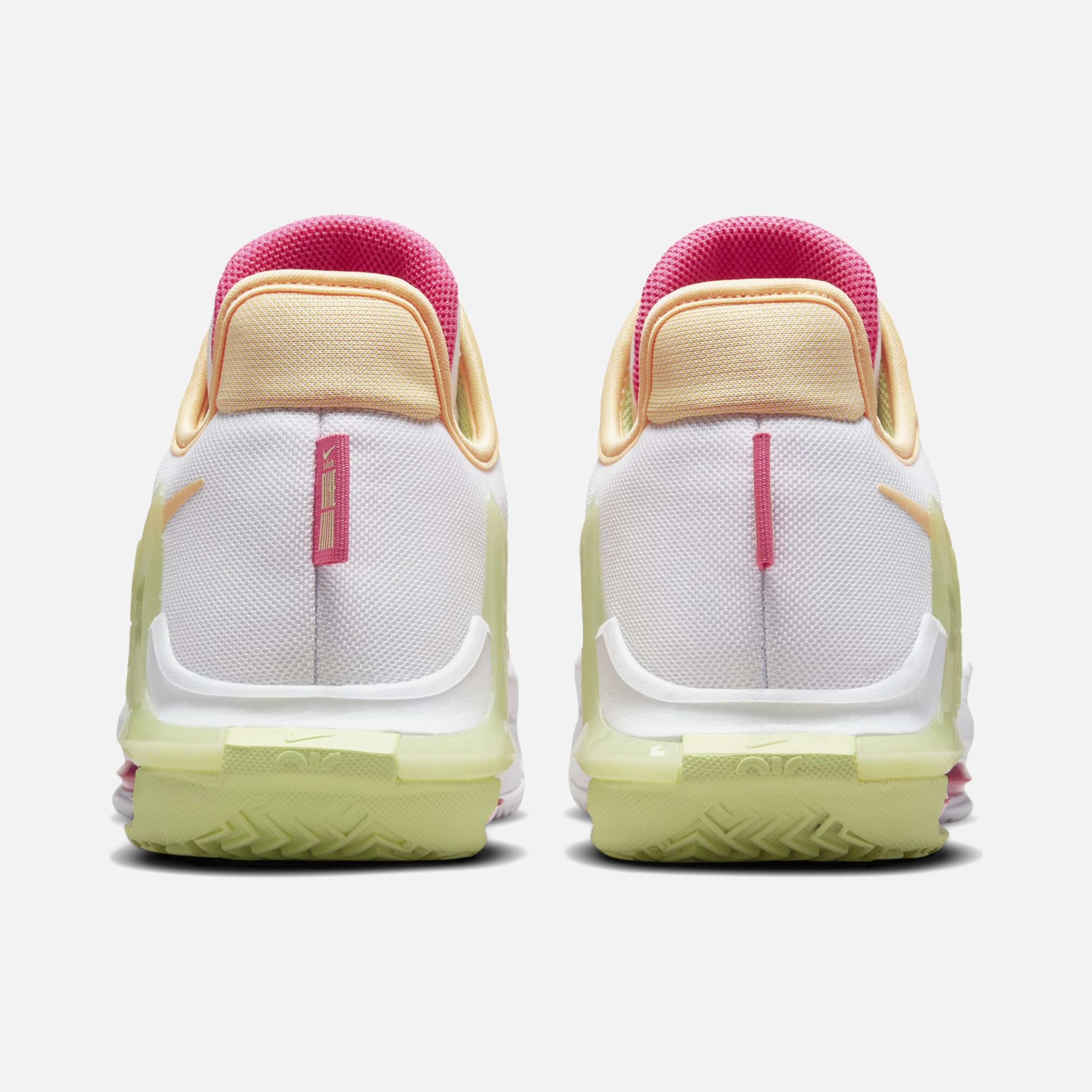 Nike LeBron James Witness VI Erkek Basketbol Ayakkabısı