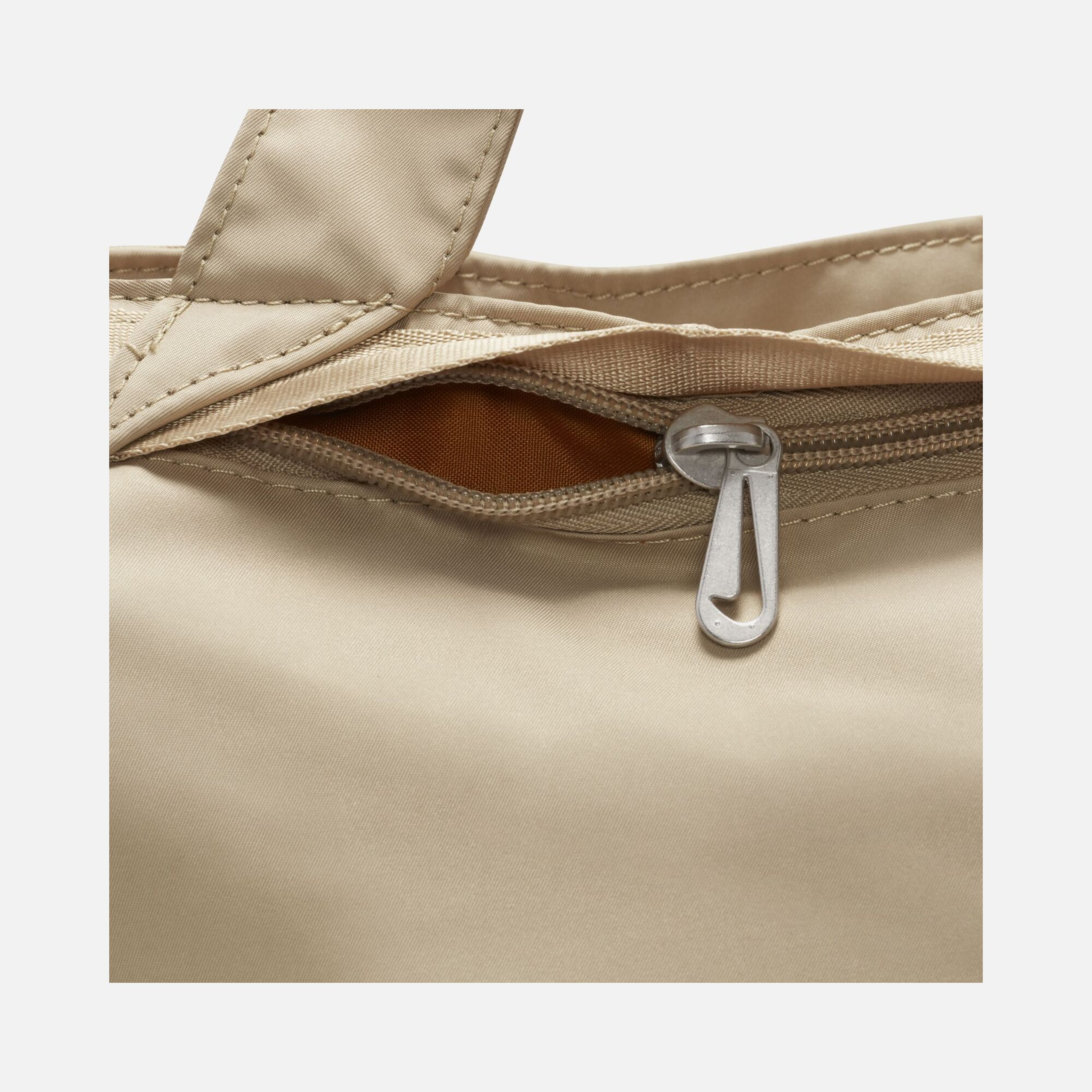 Nike Sportswear Futura Luxe Tote (10 L) Kadın El Çantası