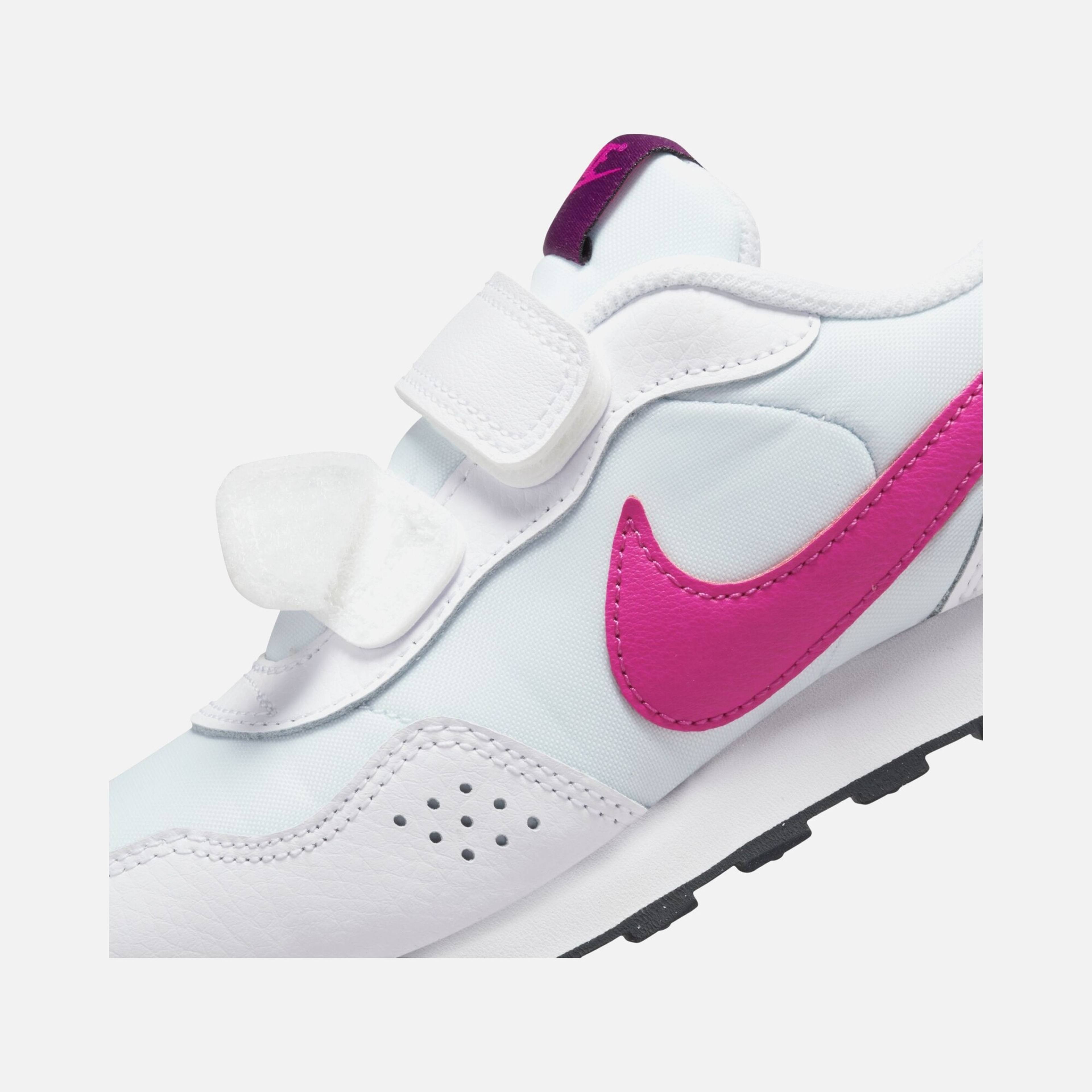 Nike MD Valiant (PSV) Çocuk Spor Ayakkabı