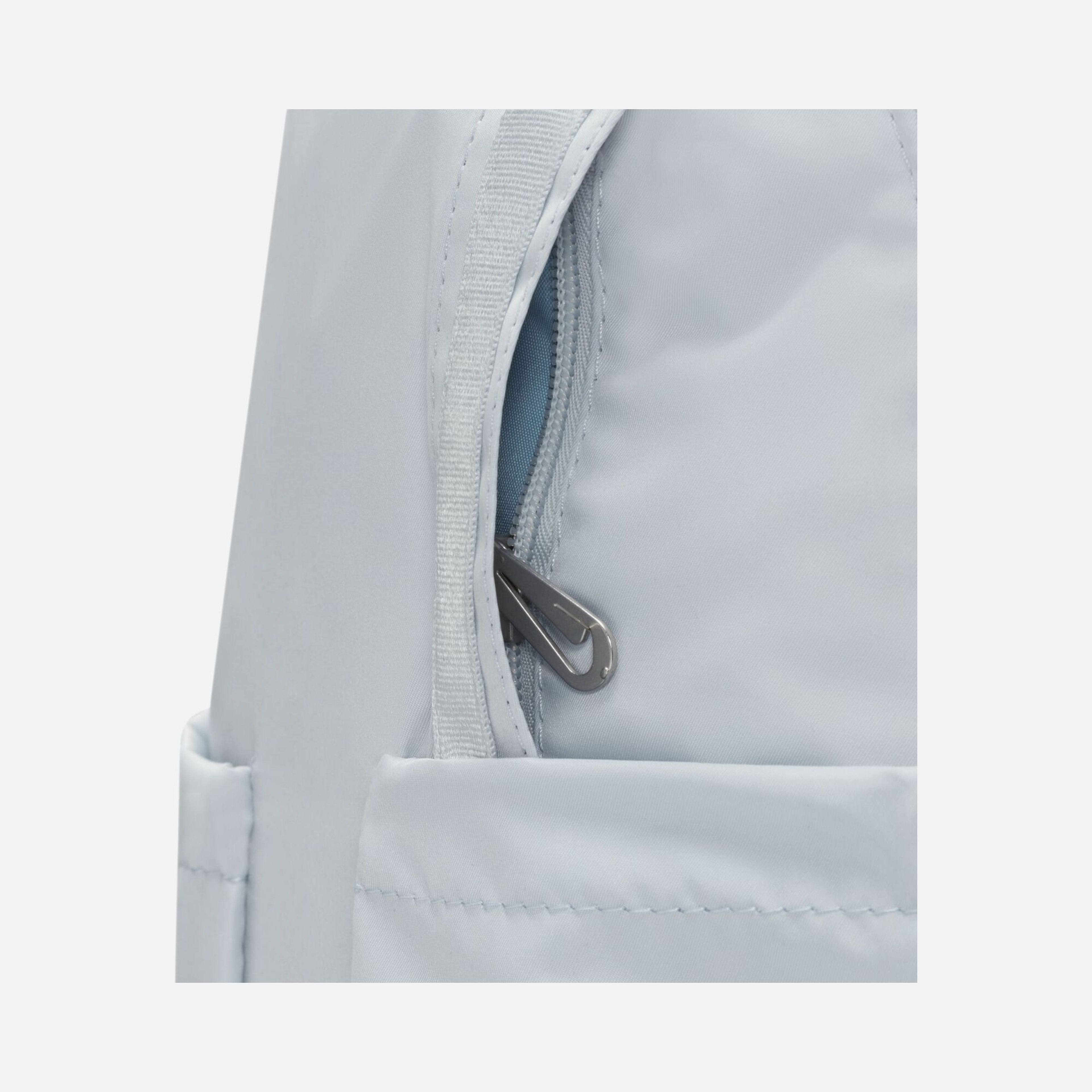 Nike Sportswear Futura Luxe Mini (10 L) Kadın Sırt Çantası