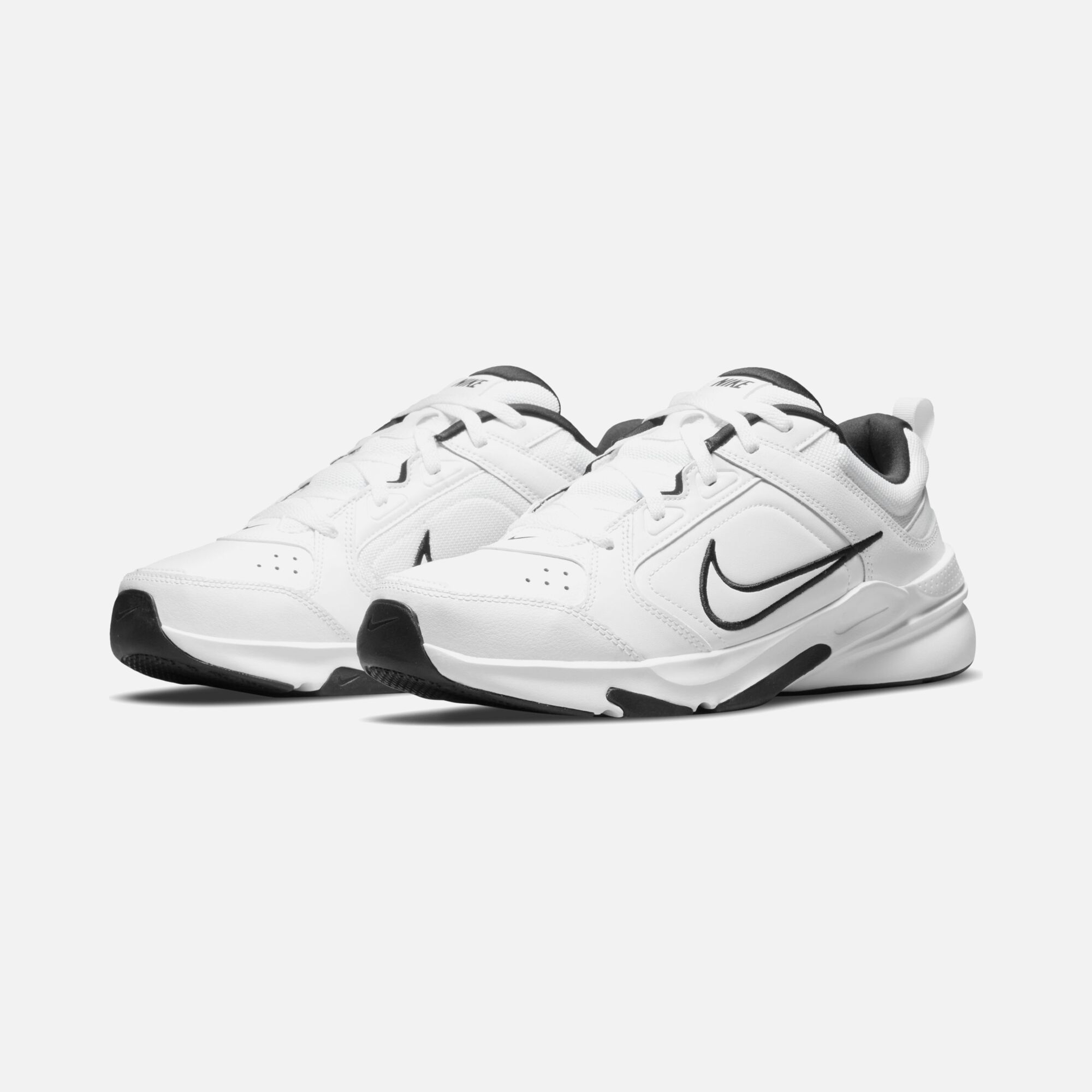 Nike Defy All Day Training Erkek Spor Ayakkabı