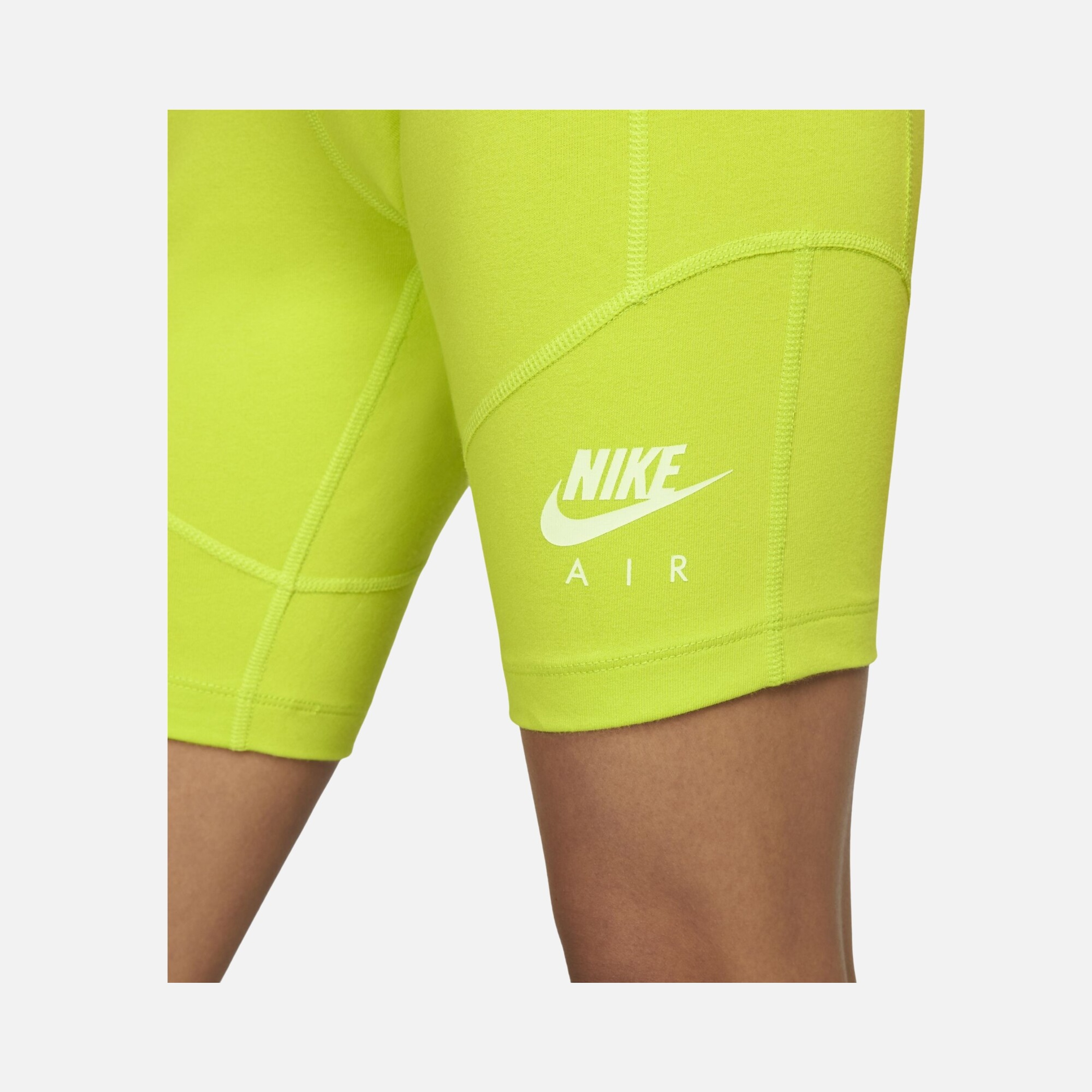 Nike Sportswear Air Graphic Bike Kadın Şort