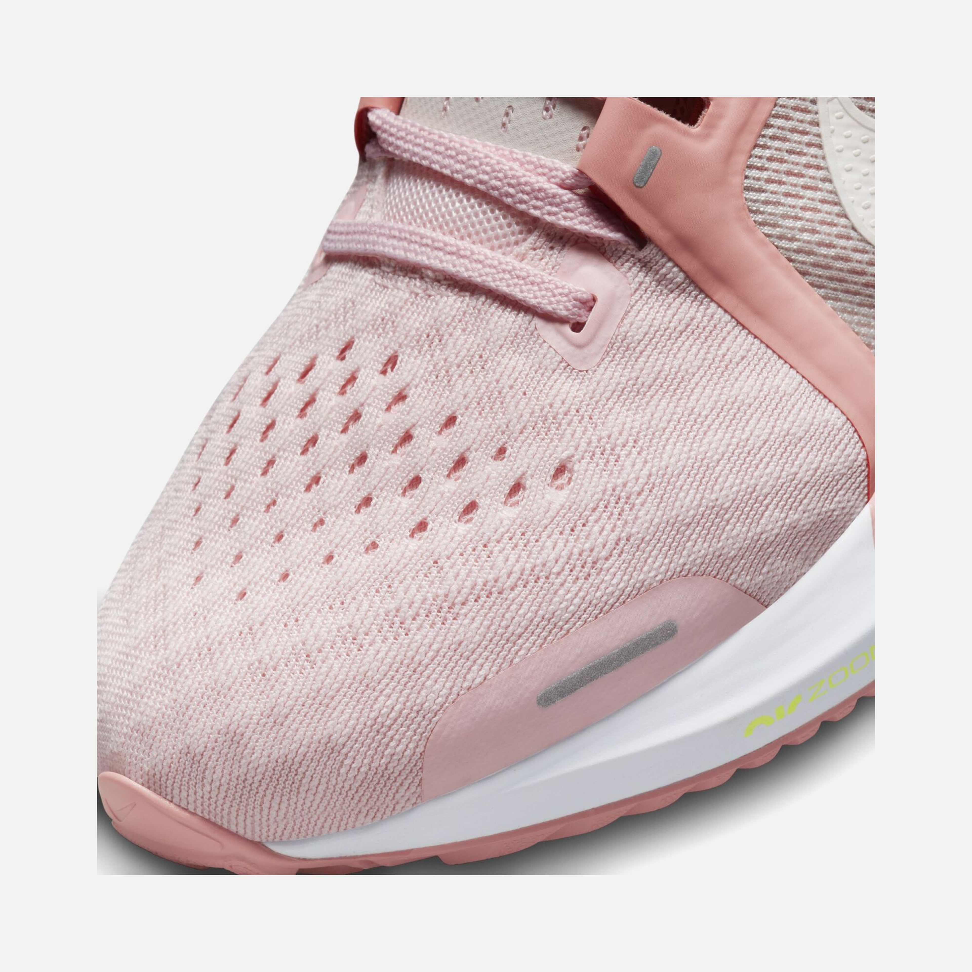 Nike Air Zoom Vomero 16 Road Running Kadın Spor Ayakkabı