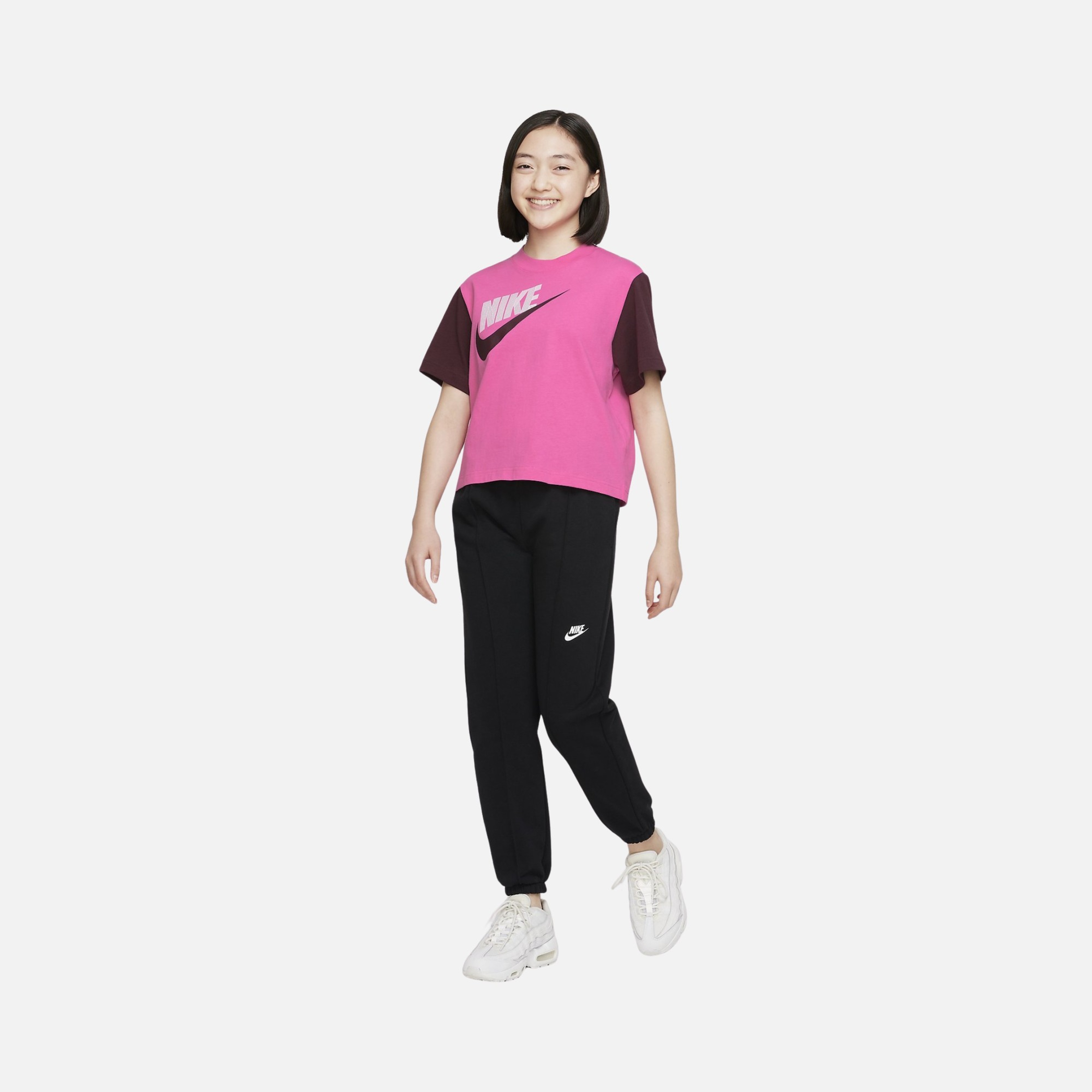 Nike Sportswear Essential Boxy Dance Short-Sleeve (Girls') Çocuk Tişört