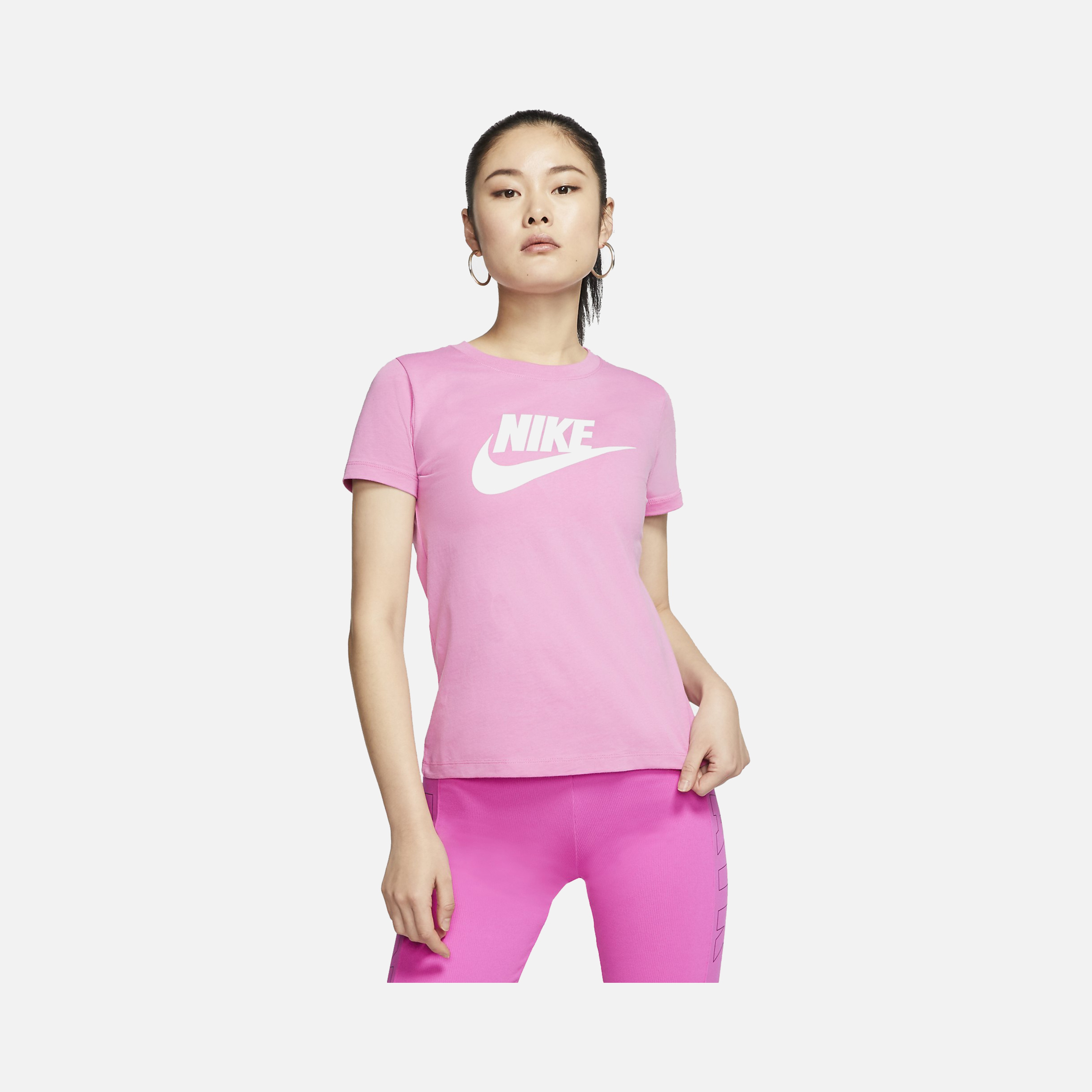 Nike Sportswear Icon Futura Essential Short-Sleeve Kadın Tişört