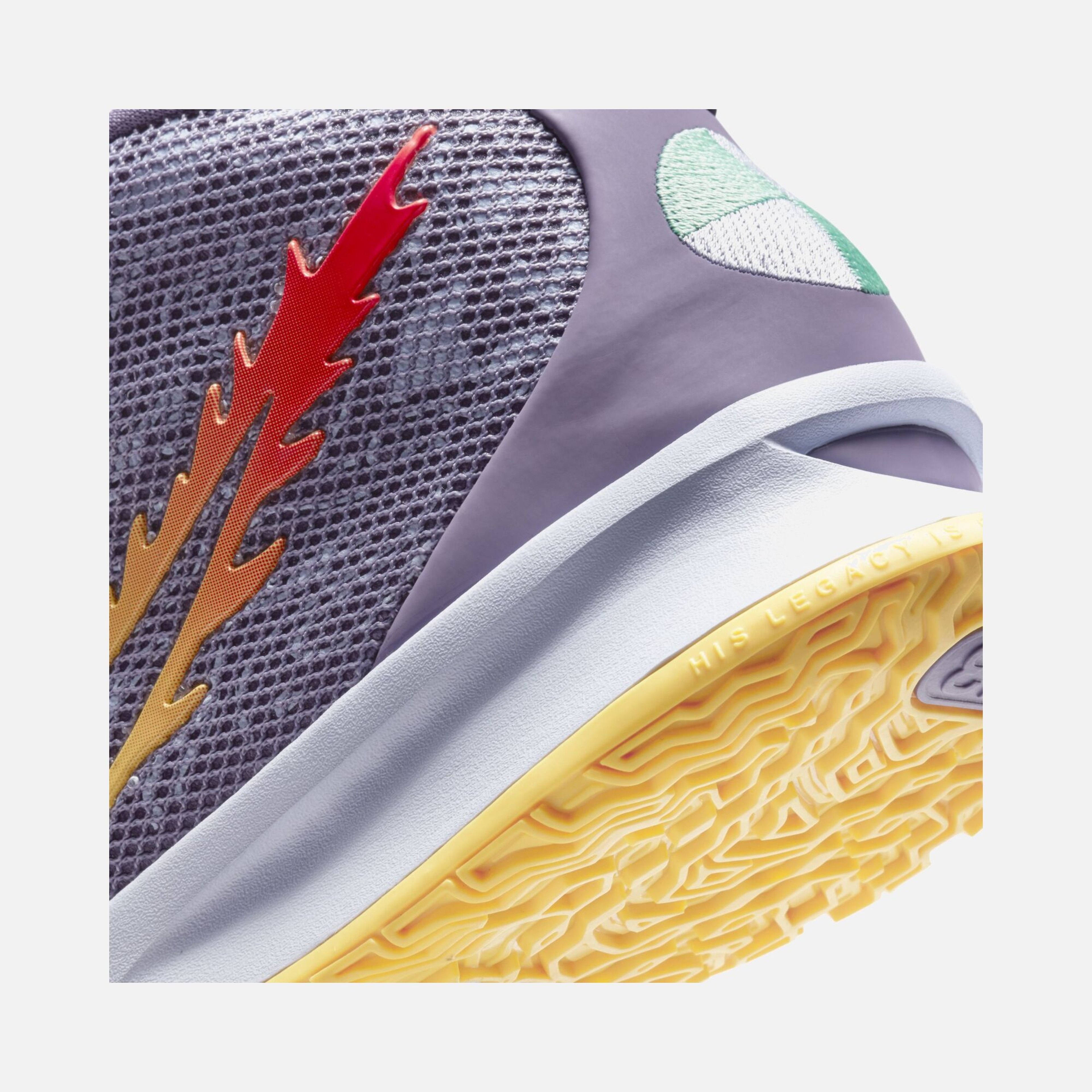 Nike Kyrie 7 Erkek Basketbol Ayakkabısı