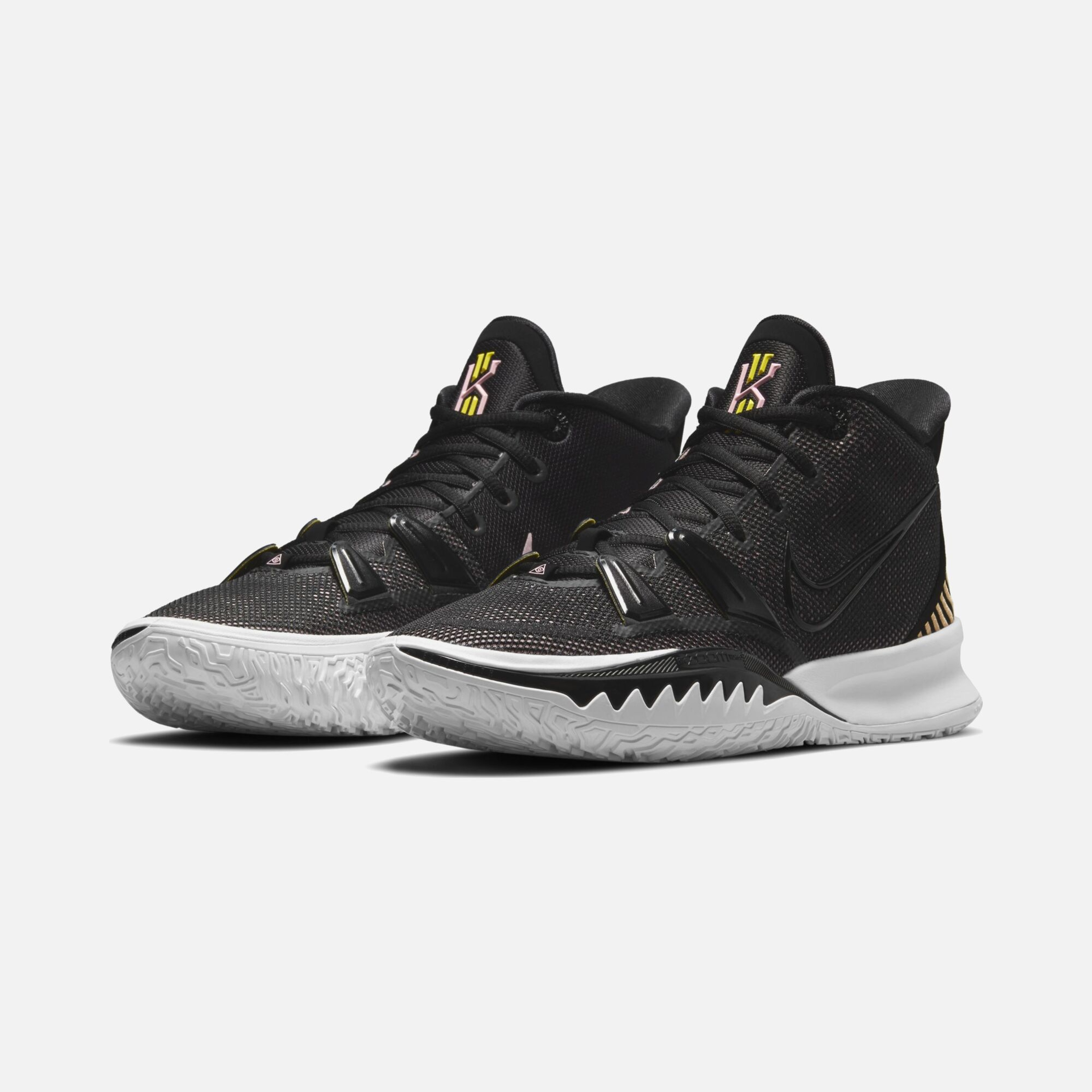 Nike Kyrie 7 Erkek Basketbol Ayakkabısı
