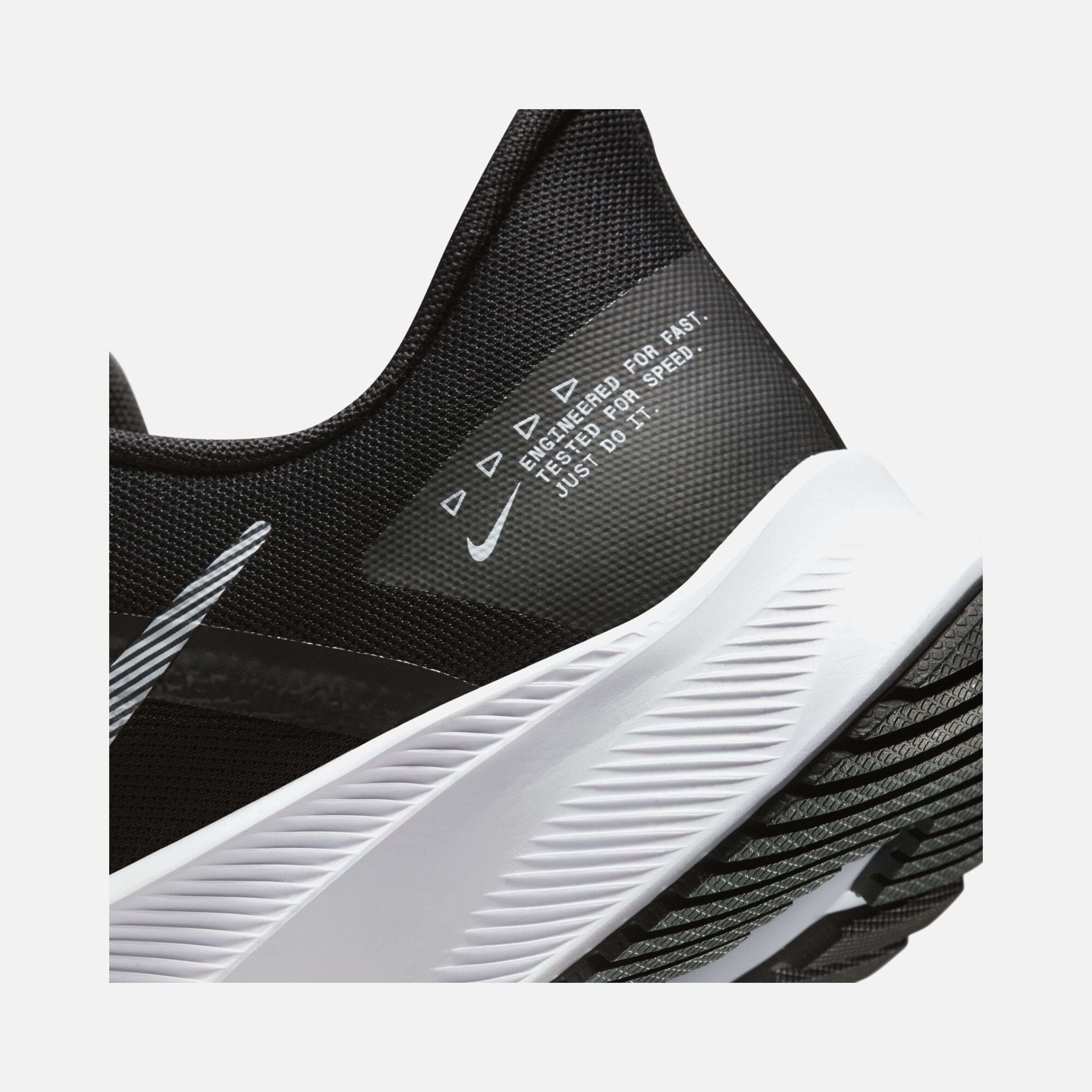 Nike Quest 4 Road Running Erkek Spor Ayakkabı