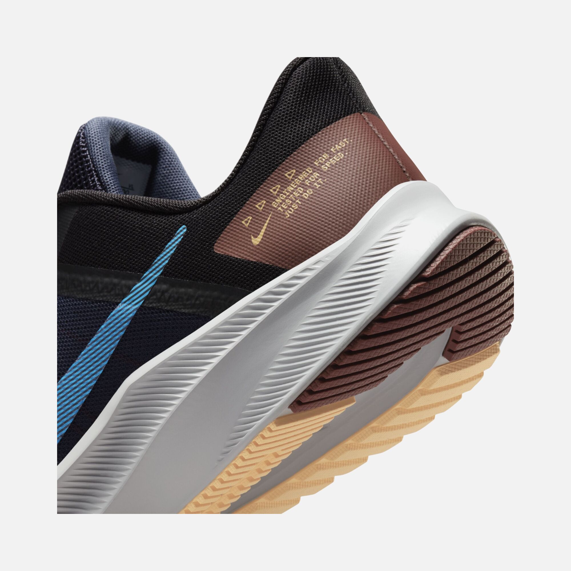 Nike Quest 4 Road Running Erkek Spor Ayakkabı