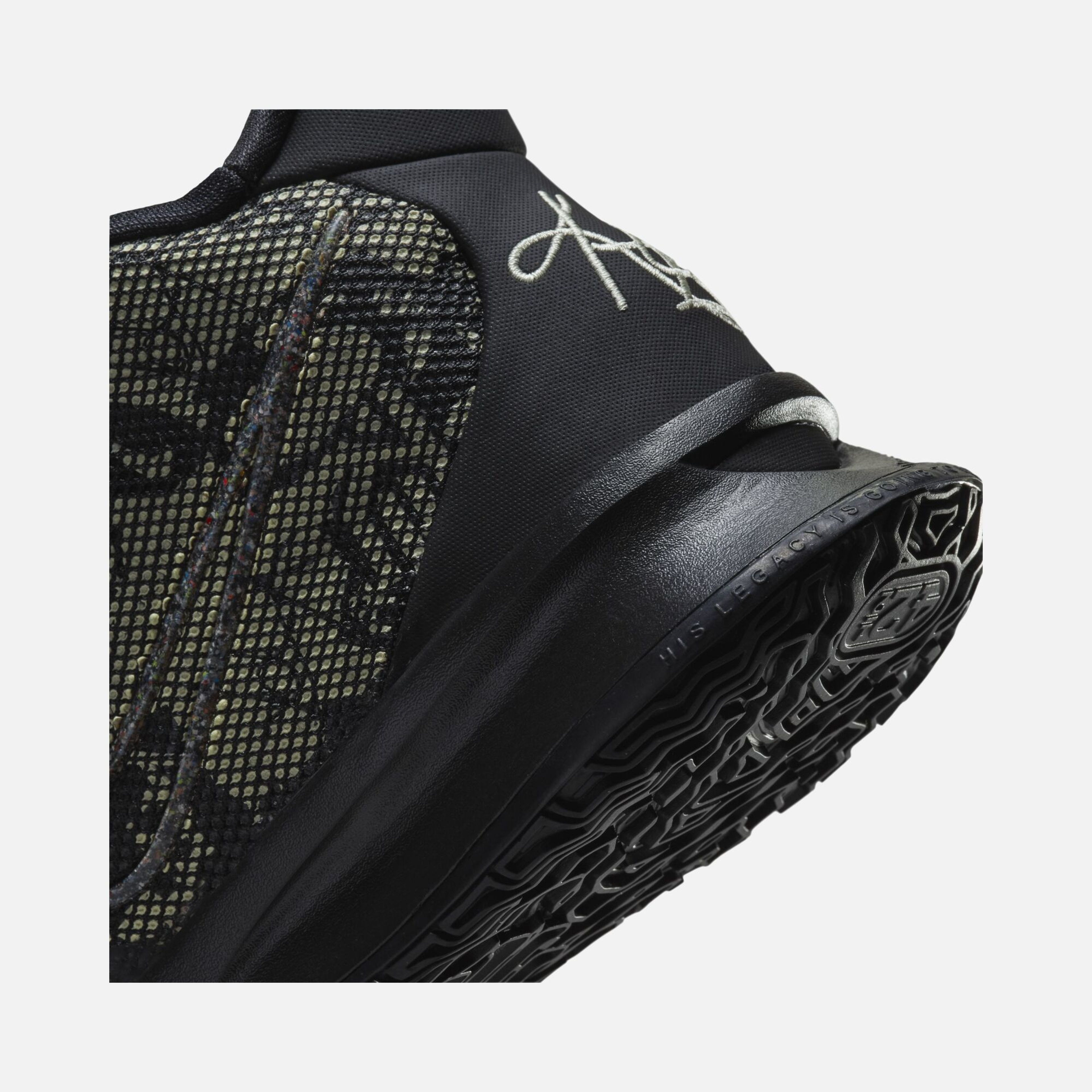 Nike Kyrie 7 Erkek Basketbol Ayakkabısı