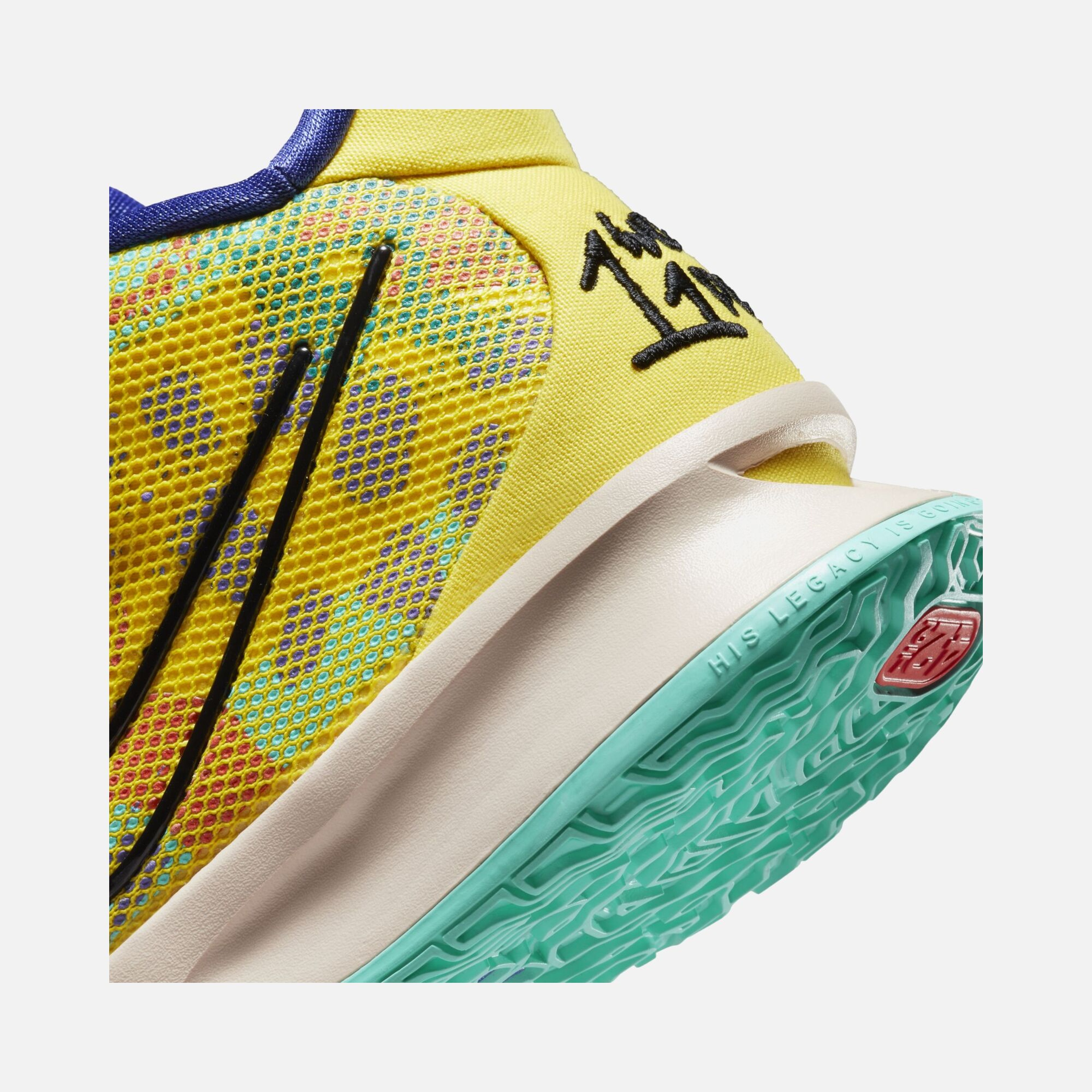 Nike Kyrie 7 Erkek Basketbol Ayakkabısı