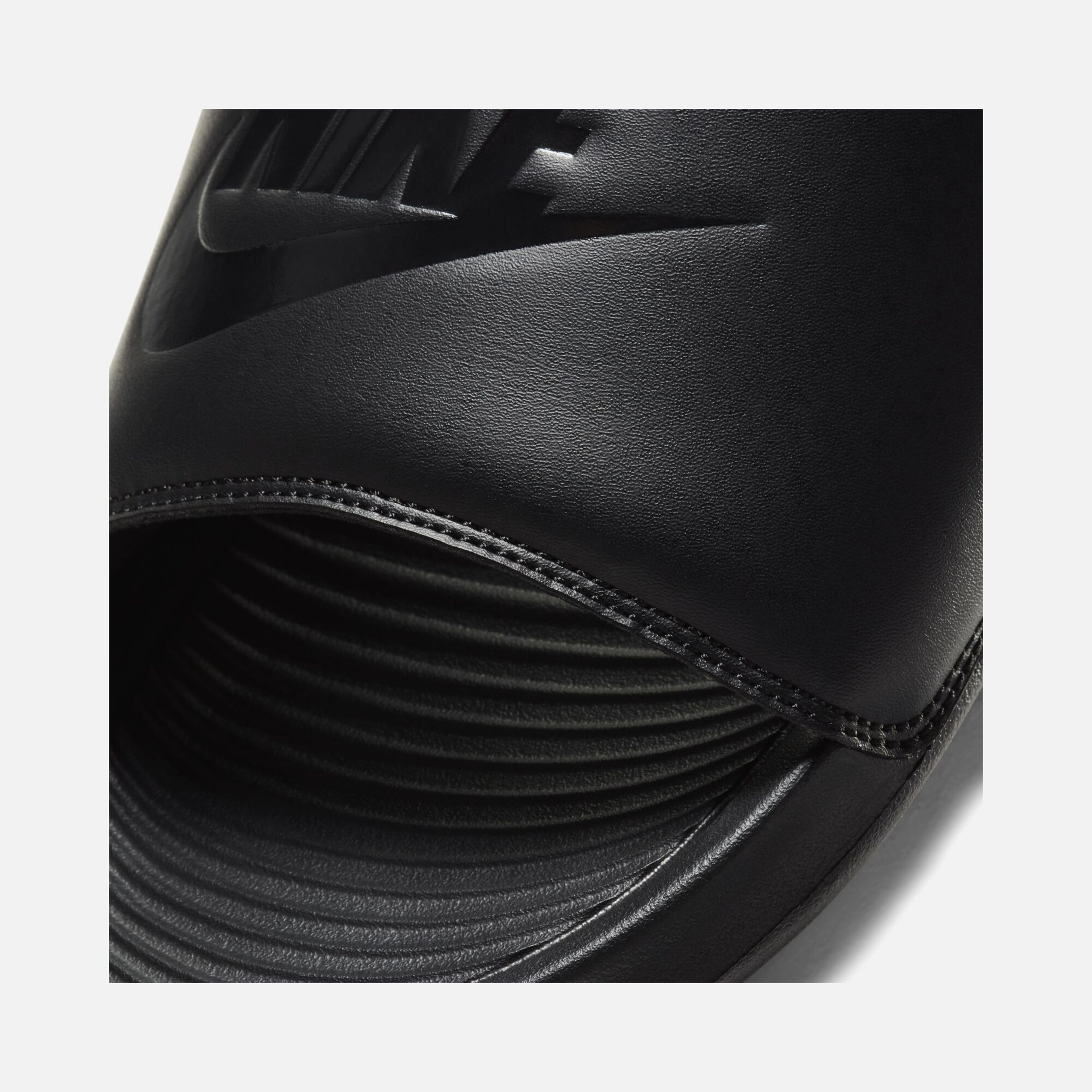 Nike Victori One Erkek Terlik