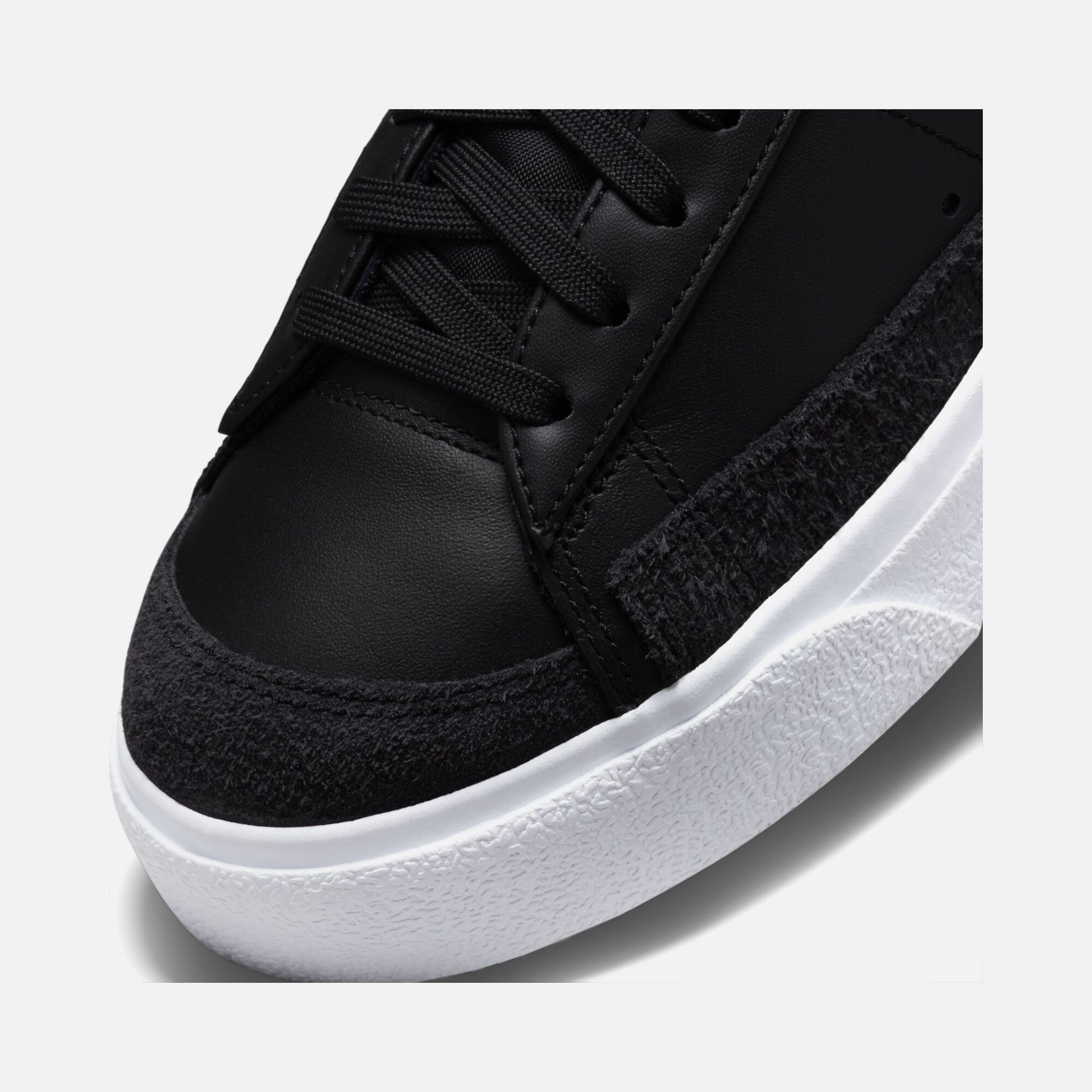 Nike Blazer Low Platform Kadın Spor Ayakkabı
