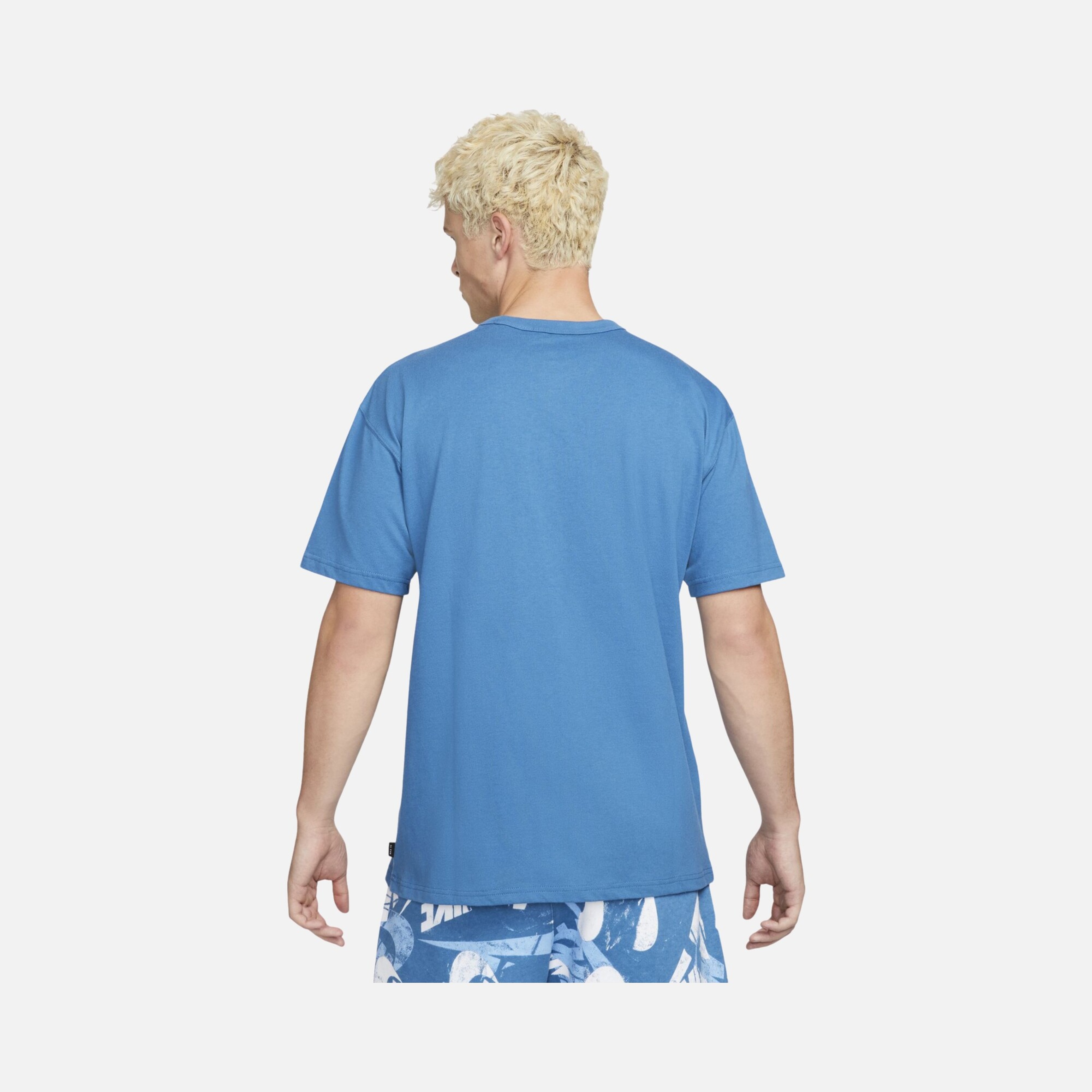Nike Sportswear Premium Essentials Short-Sleeve Erkek Tişört