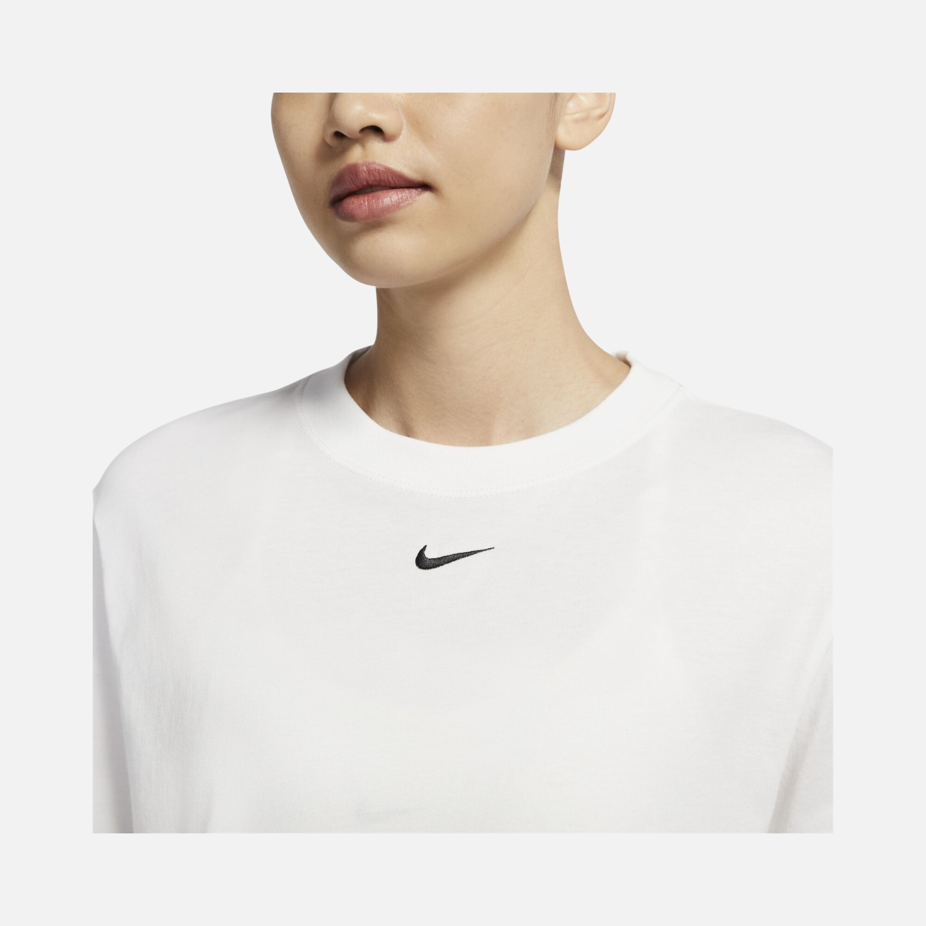 Nike Sportswear Essentials Short-Sleeve Kadın Tişört