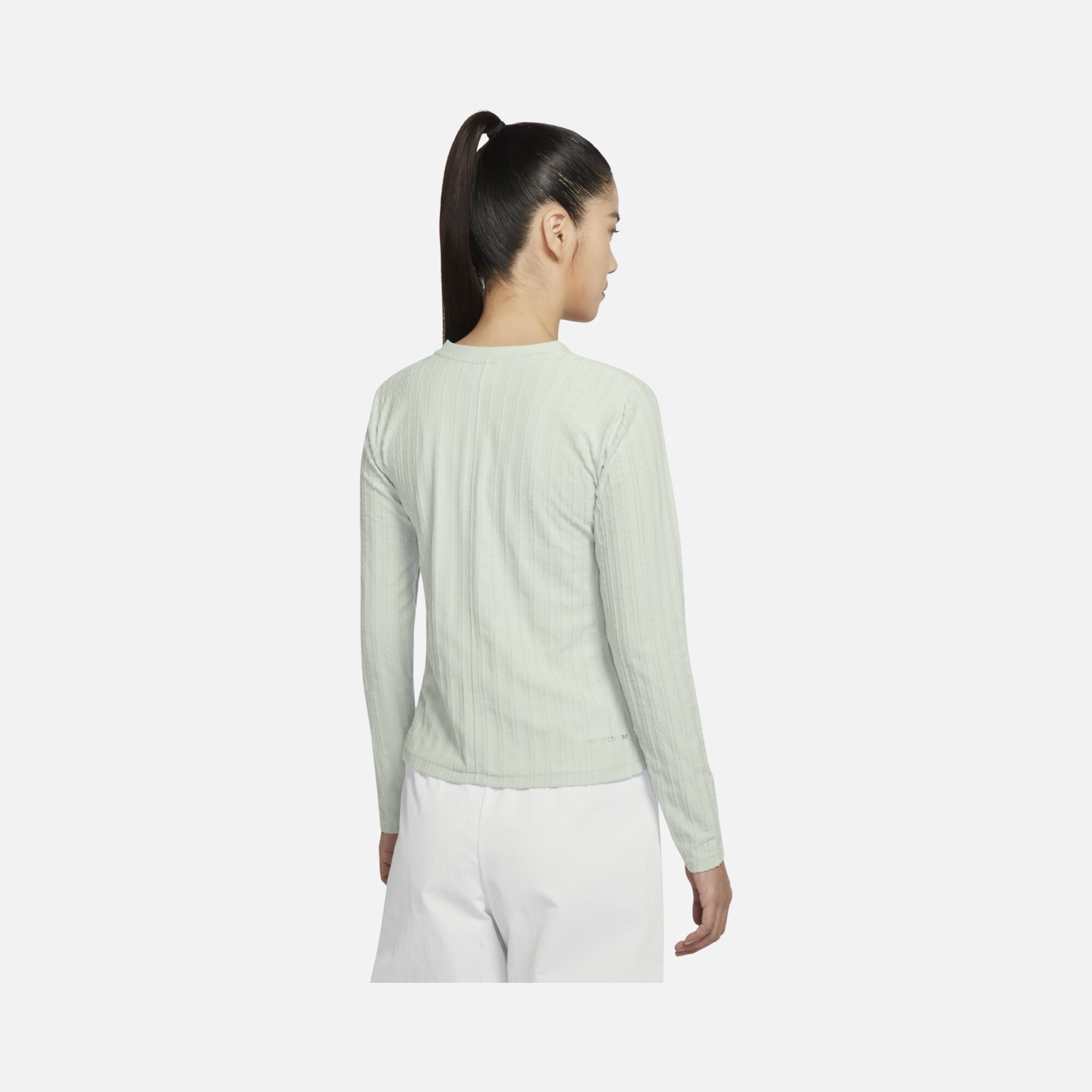 Nike Sportswear Dri-Fit ADV Tech Pack Long-Sleeve Kadın Tişört