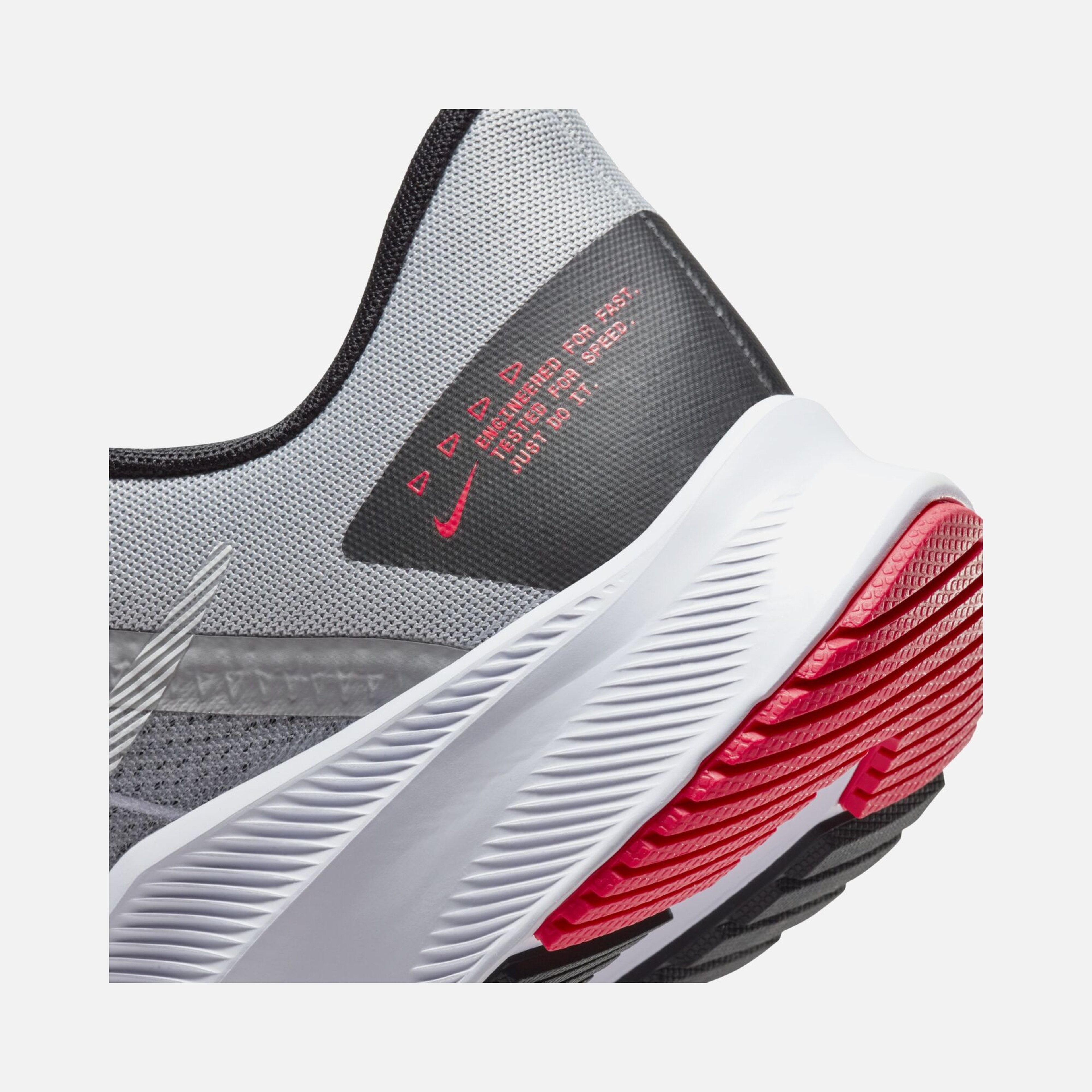 Nike Quest 4 Road Running Erkek Spor Ayakkabı