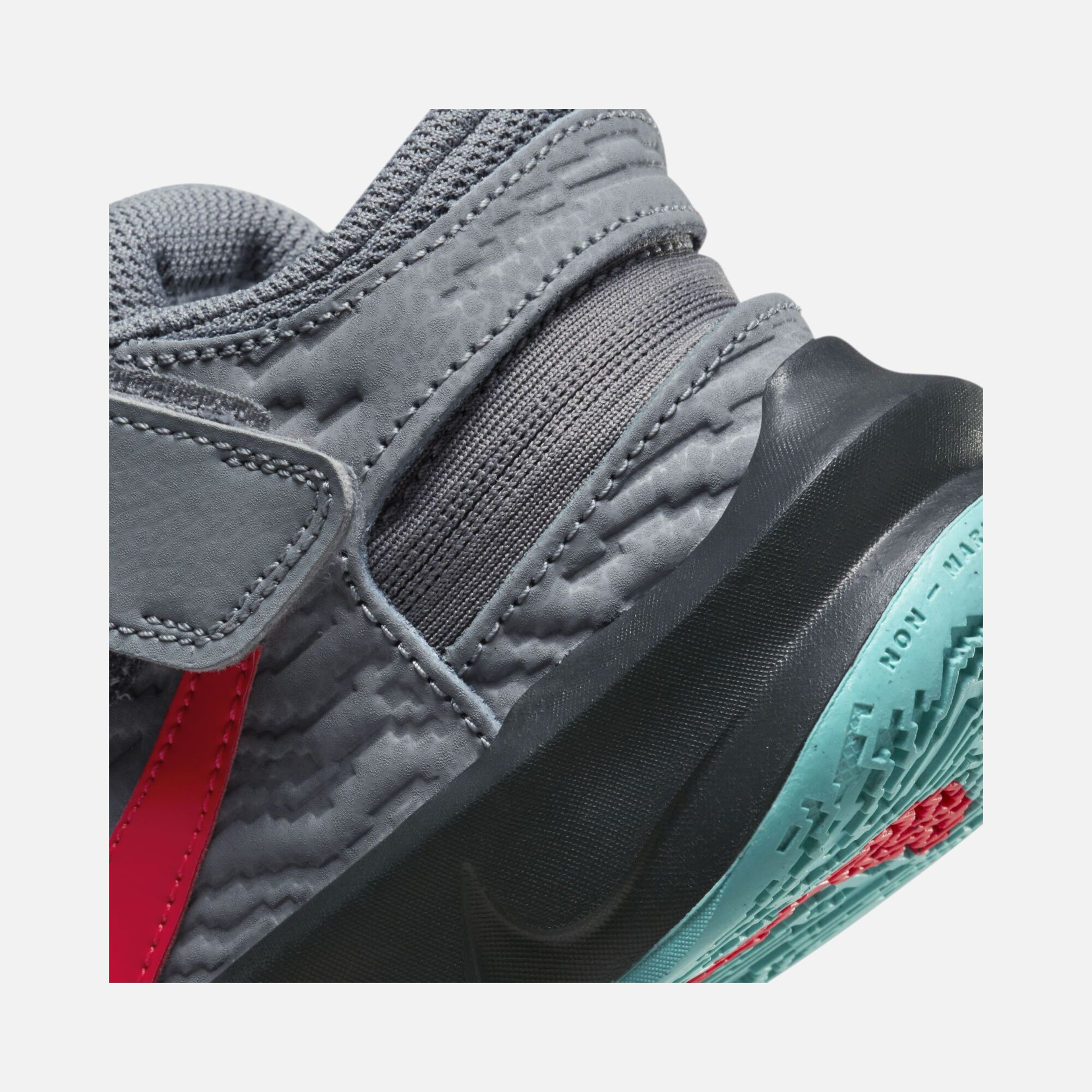 Nike Team Hustle D 10 FlyEase (PS) Çocuk Basketbol Ayakkabısı