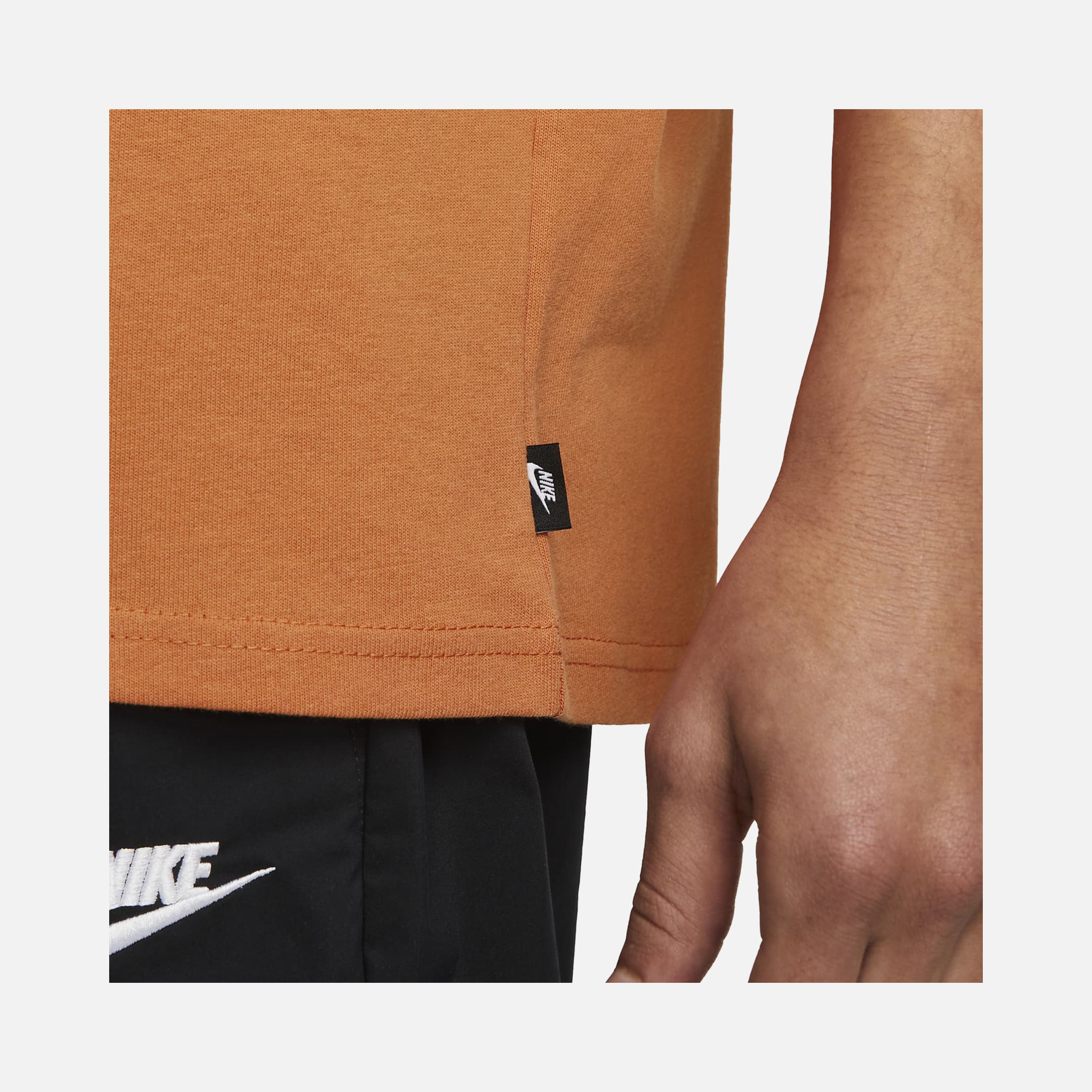 Nike Sportswear Premium Essentials Short-Sleeve Erkek Tişört