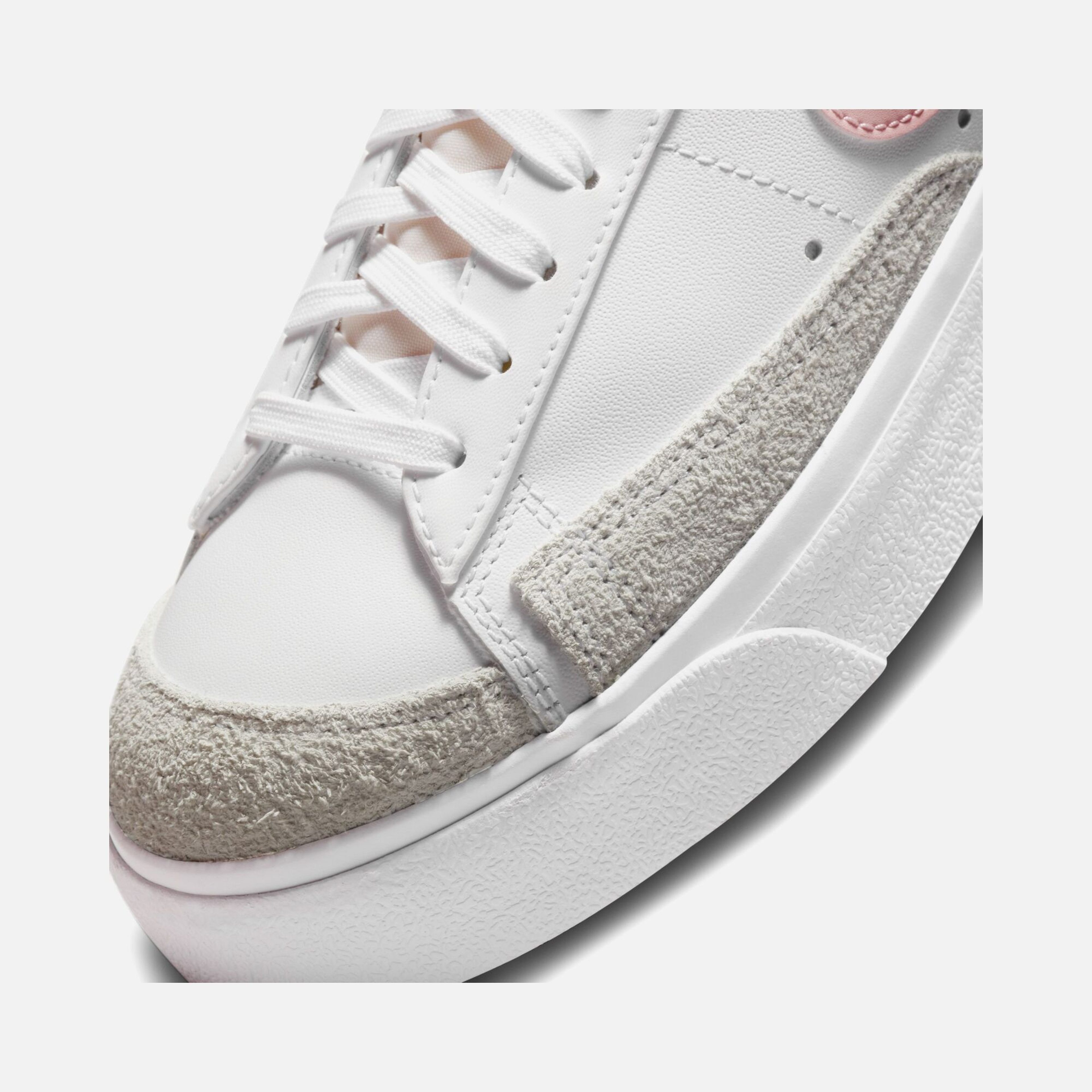 Nike Blazer Low Platform Kadın Spor Ayakkabı