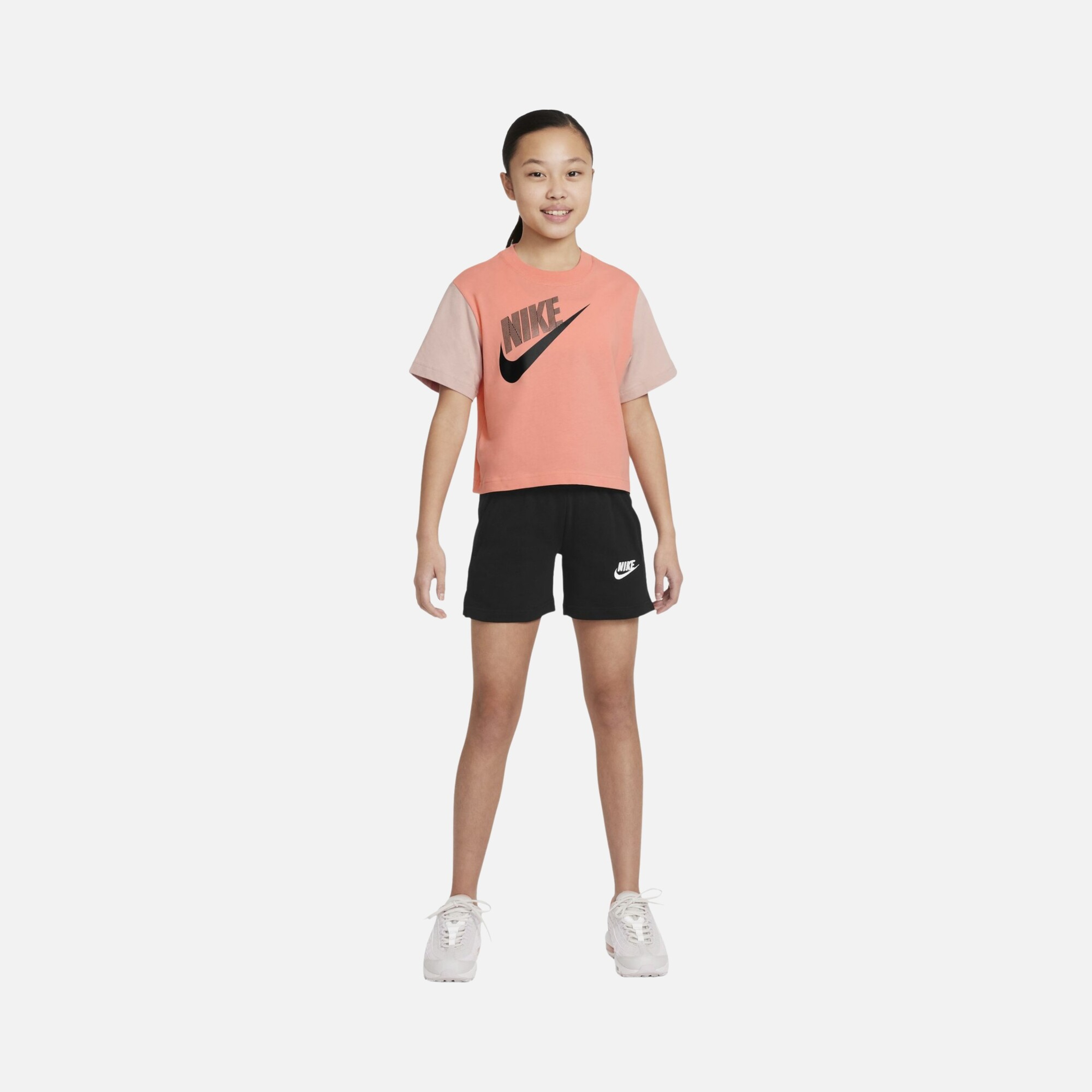 Nike Sportswear Essential Boxy Dance Short-Sleeve (Girls') Çocuk Tişört