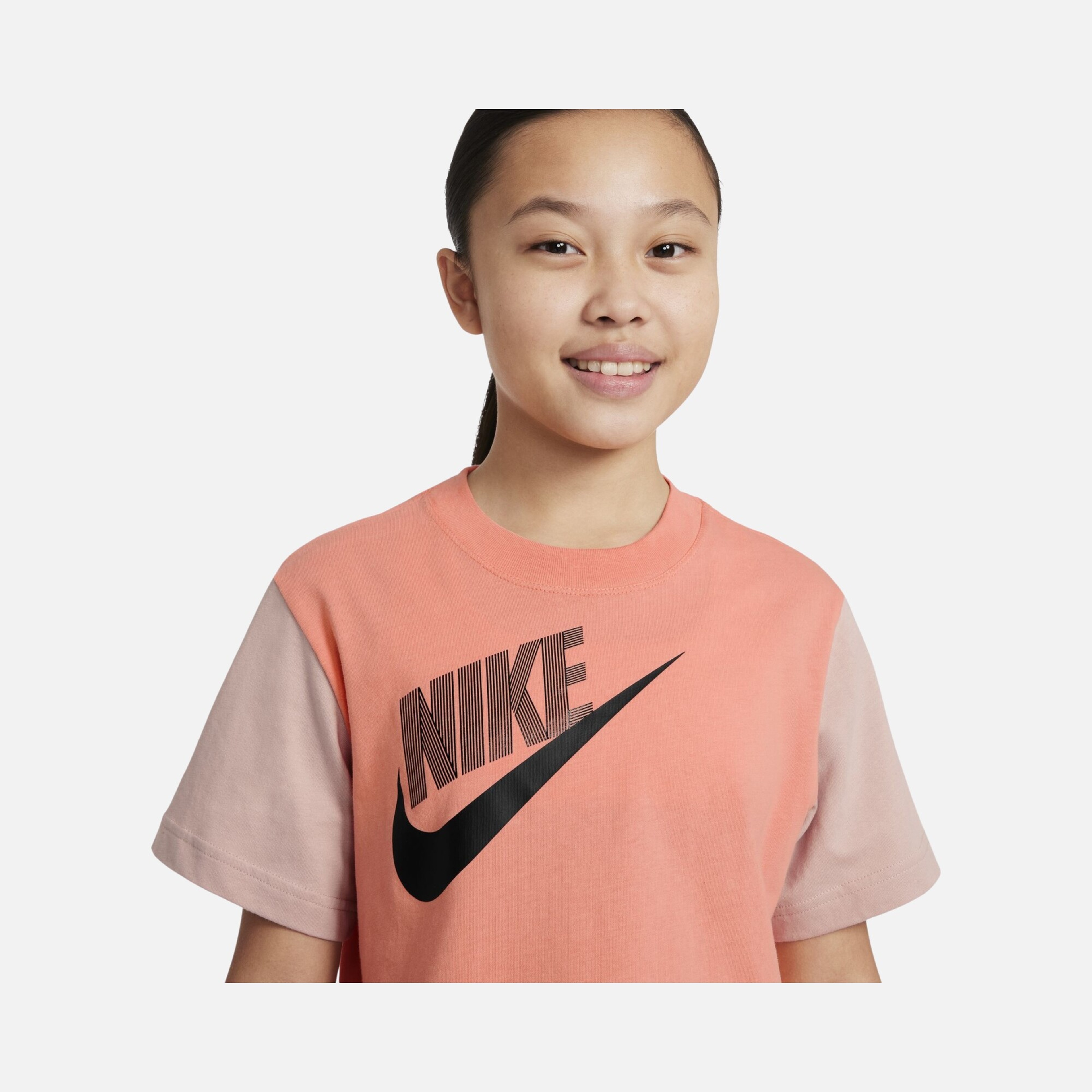 Nike Sportswear Essential Boxy Dance Short-Sleeve (Girls') Çocuk Tişört