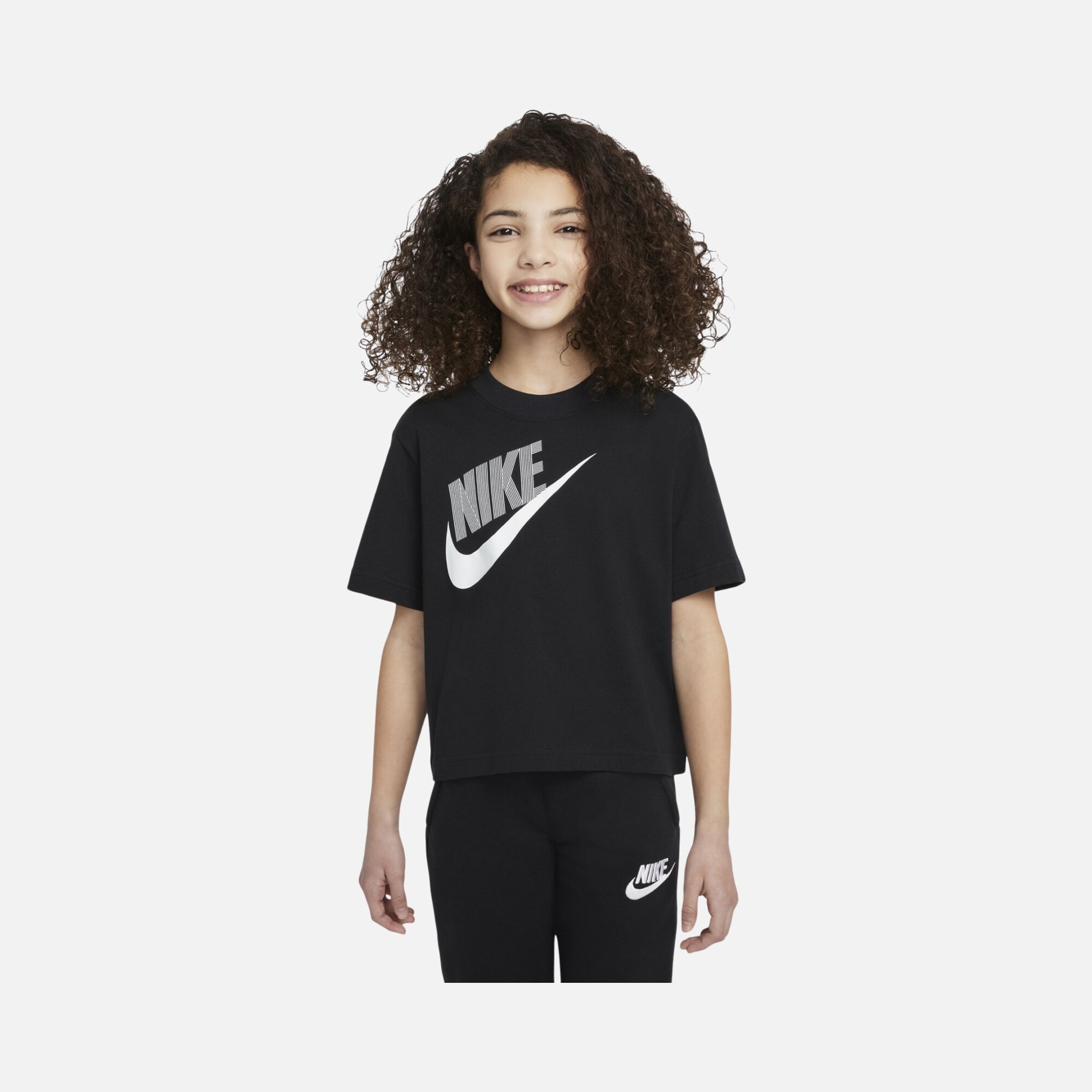 Nike Sportswear Essential Boxy Dance Short-Sleeve (Girls') Çocuk Tişört