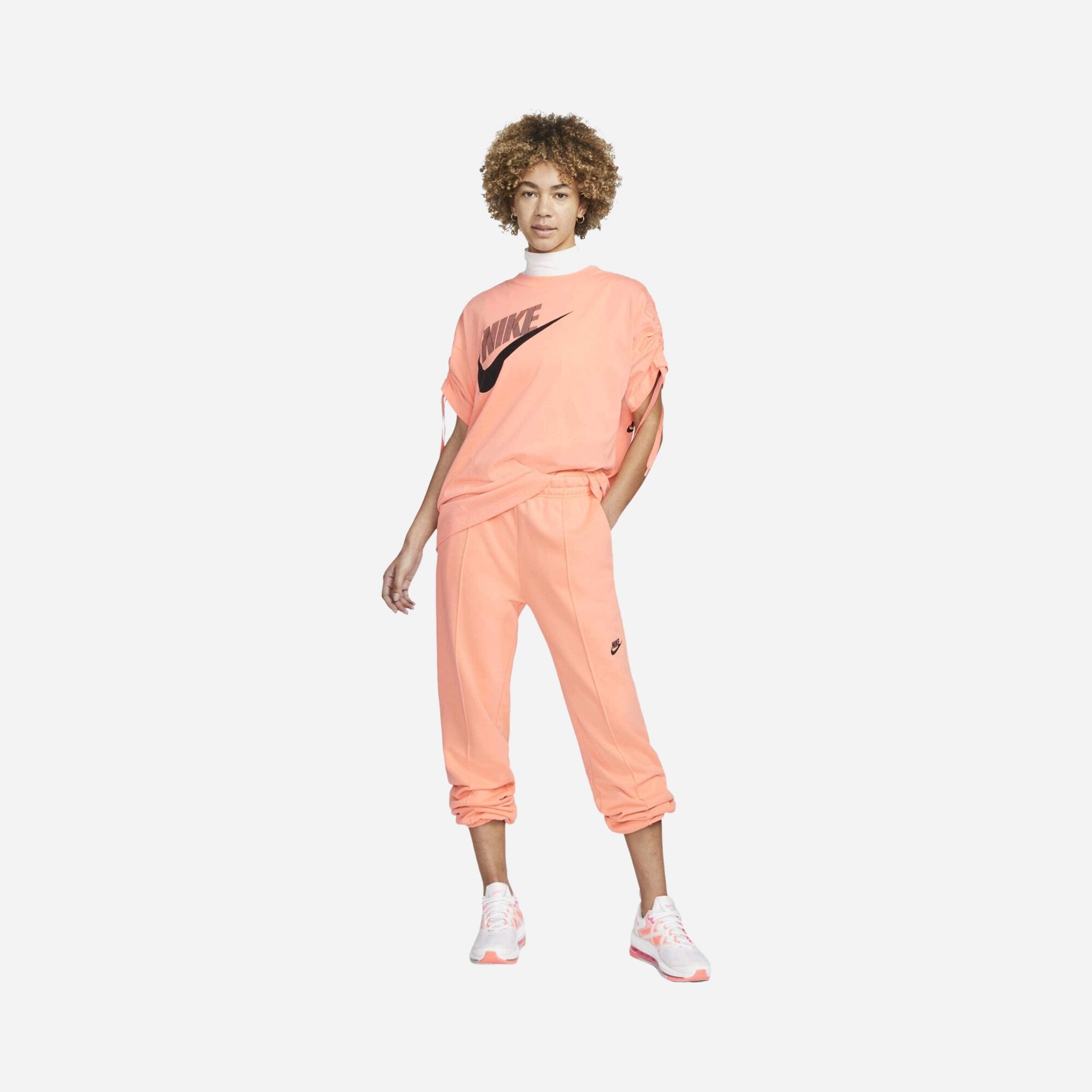 Nike Sportswear Dance Short-Sleeve Kadın Tişört