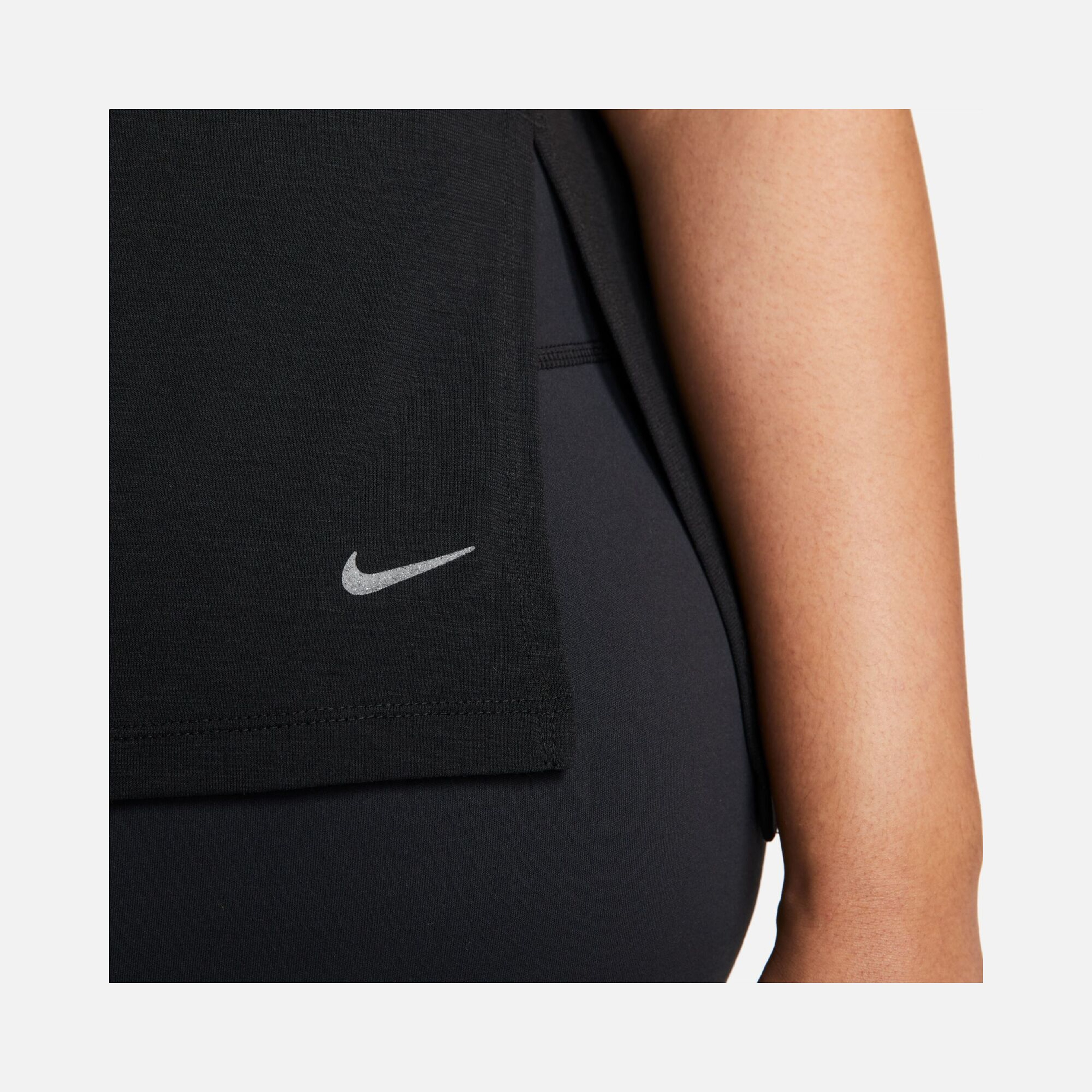 Nike Yoga Dri-Fit Short-Sleeve (Plus Size) Kadın Tişört