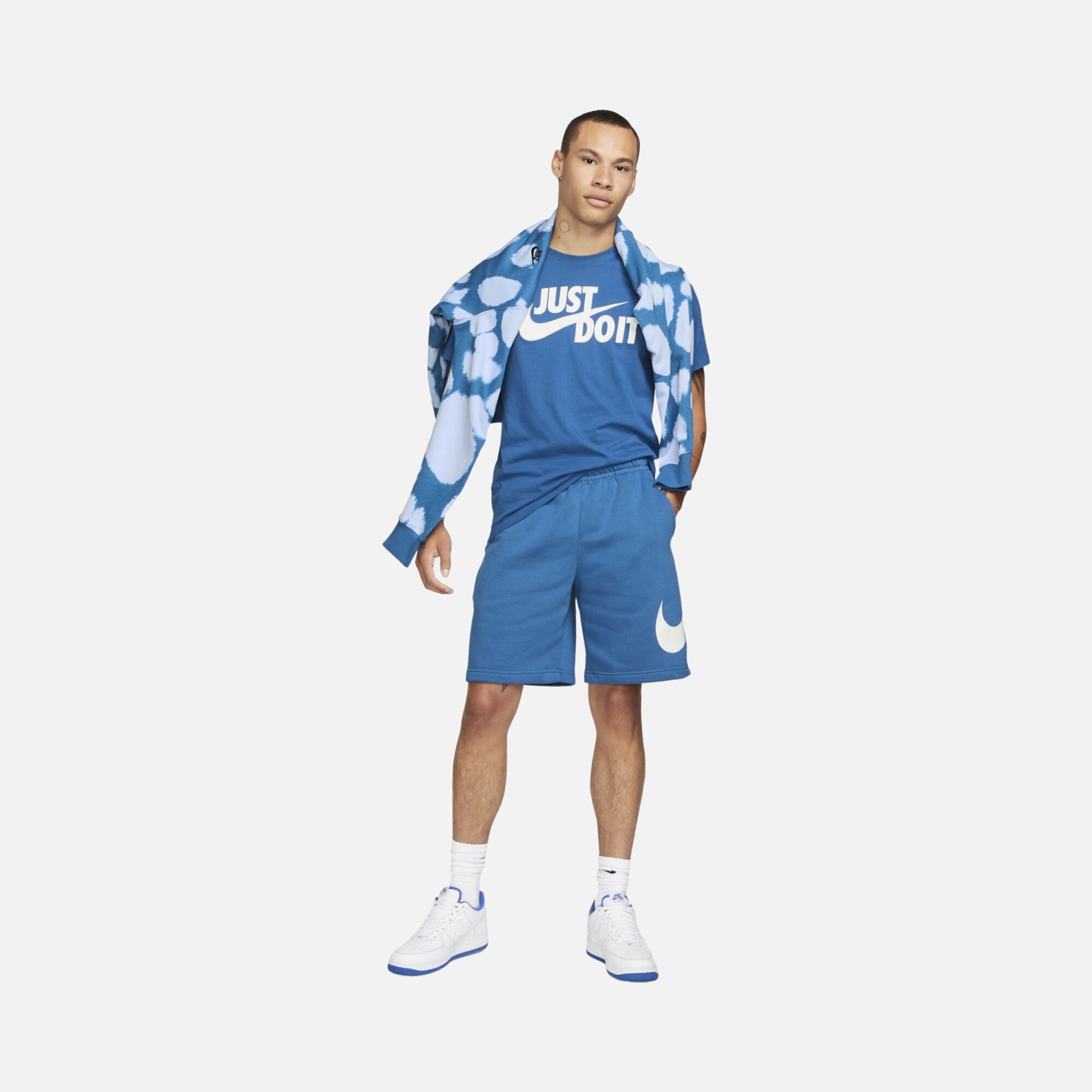 Nike Sportswear Club Graphic Erkek Şort