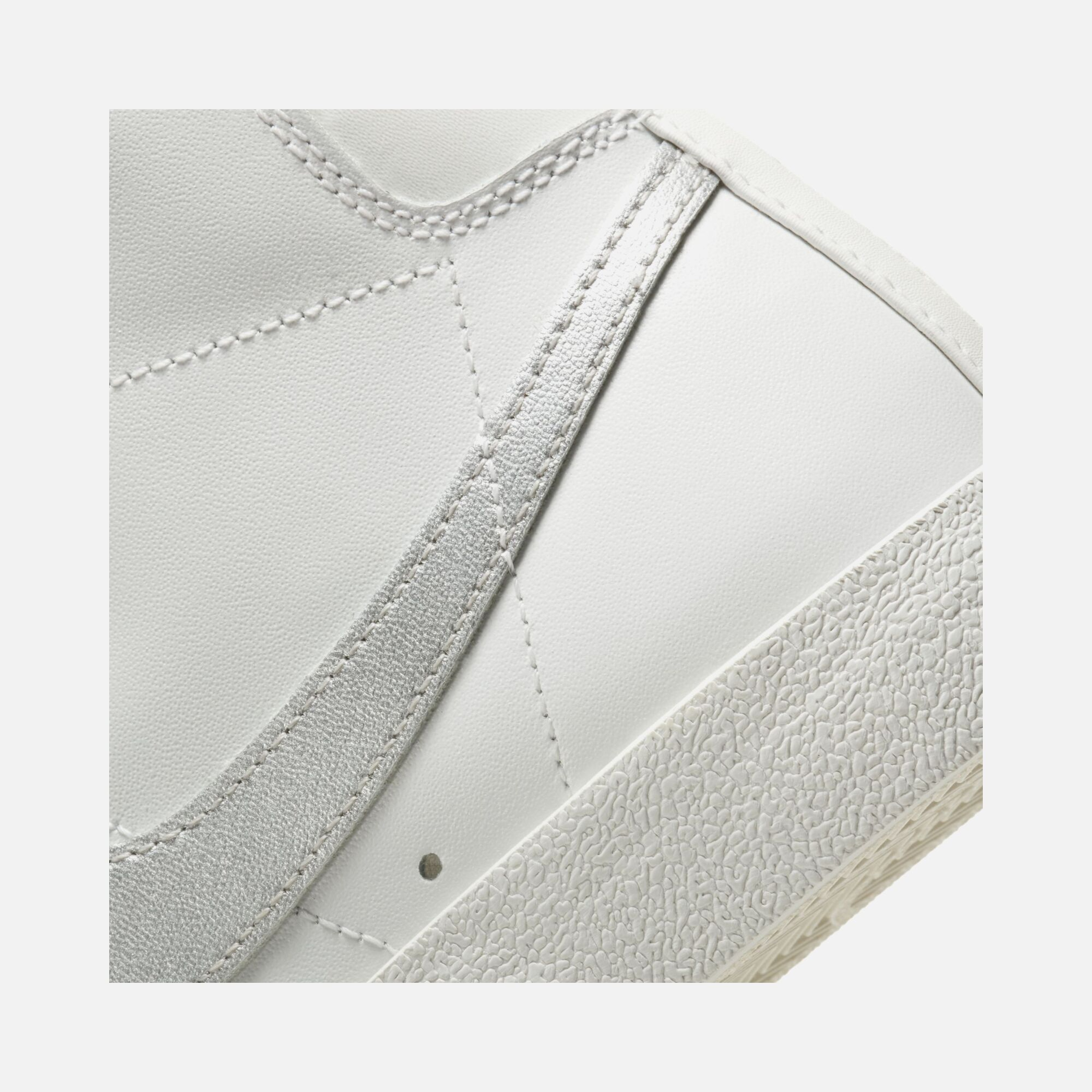 Nike Blazer Mid '77 CO Kadın Spor Ayakkabı