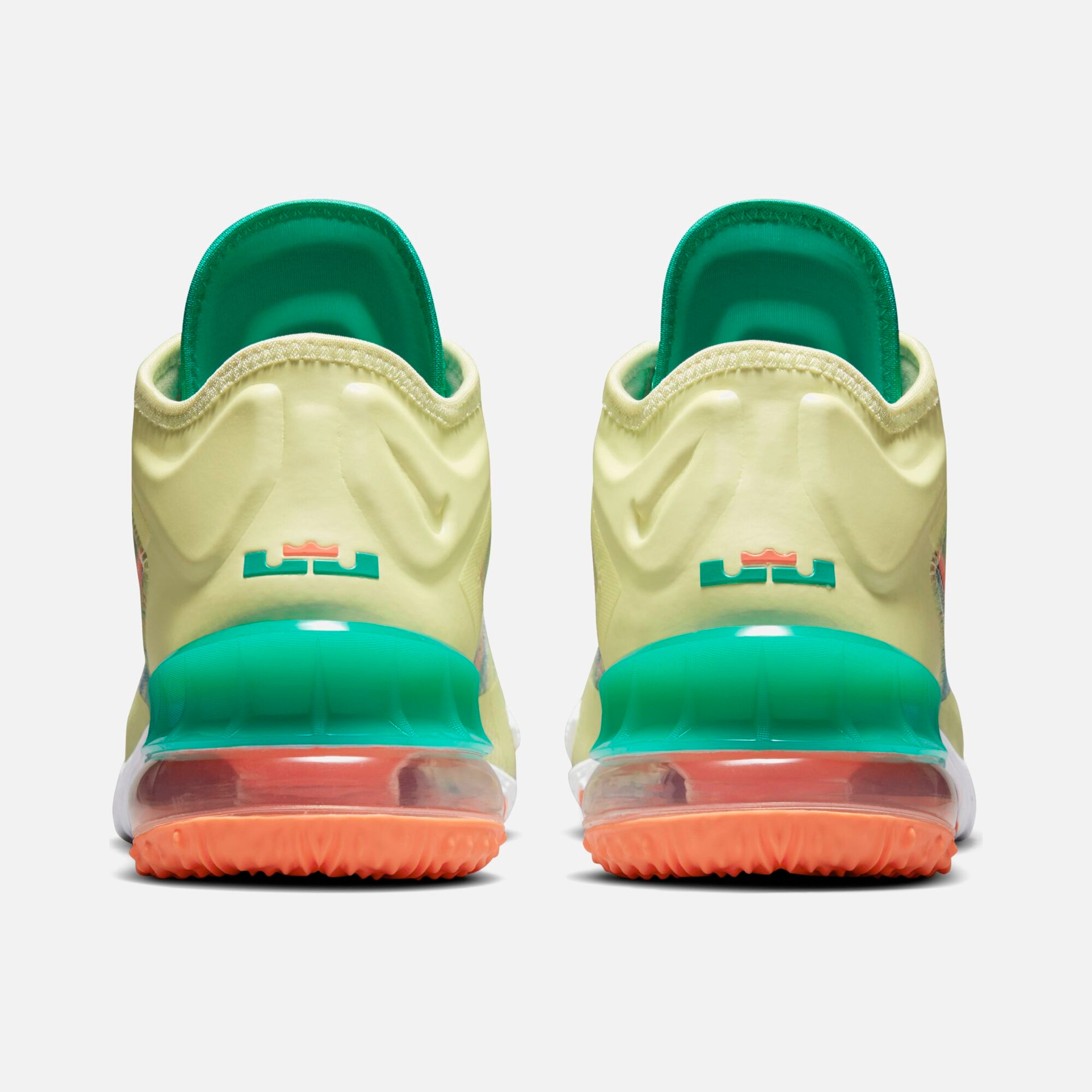 Nike LeBron James XVIII Low Erkek Basketbol Ayakkabısı