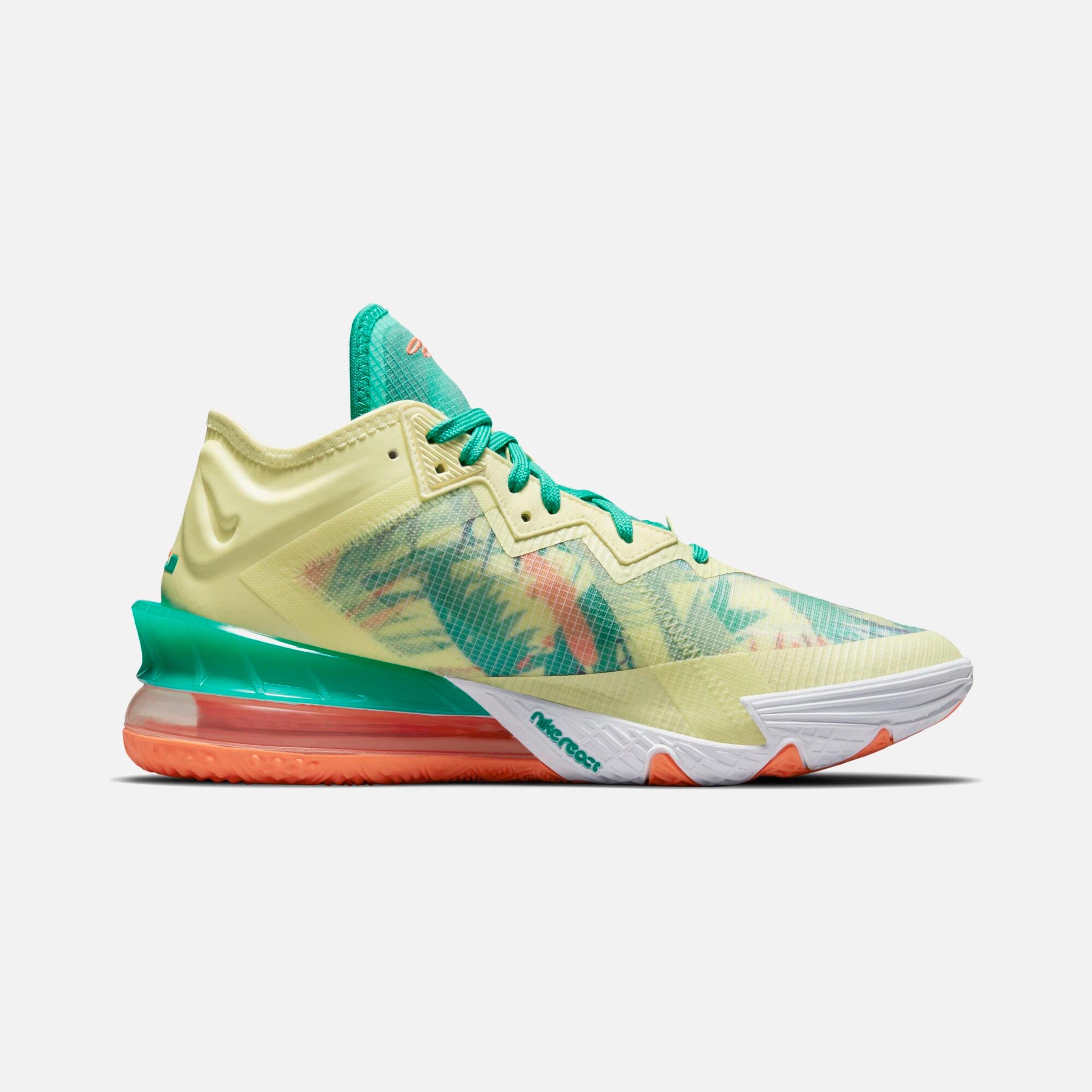 Nike LeBron James XVIII Low Erkek Basketbol Ayakkabısı