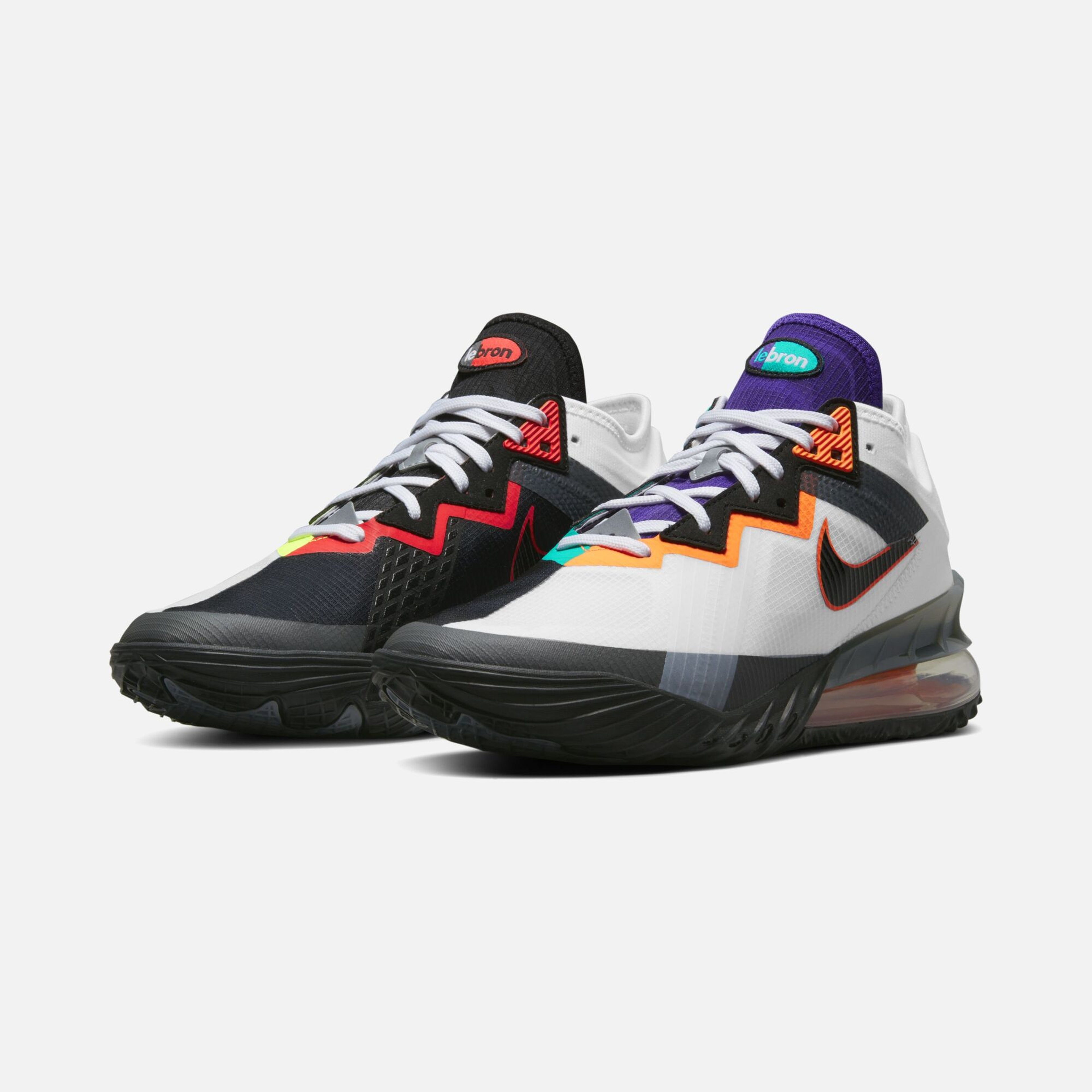 Nike LeBron James XVIII Low Erkek Basketbol Ayakkabısı