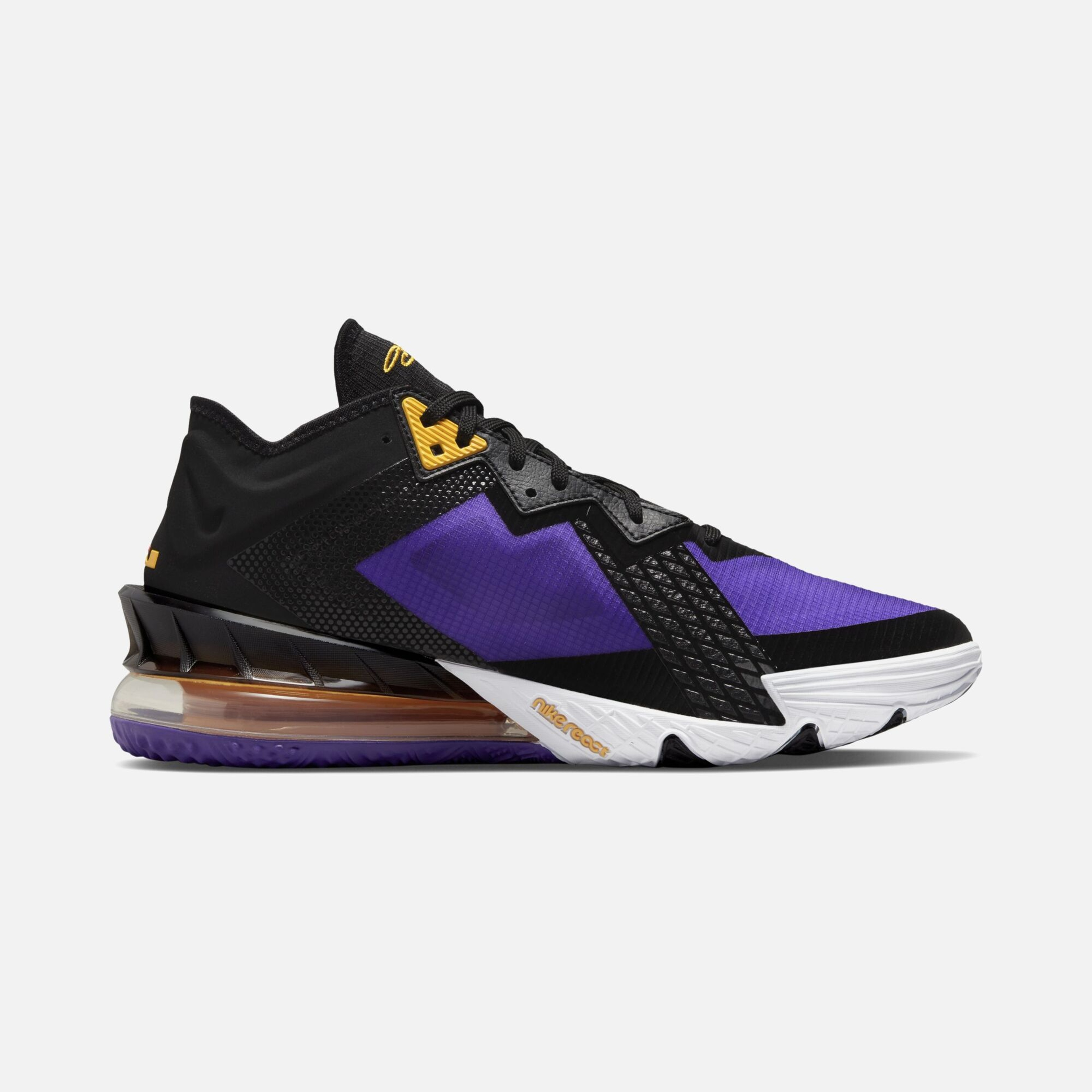 Nike LeBron James XVIII Low Erkek Basketbol Ayakkabısı