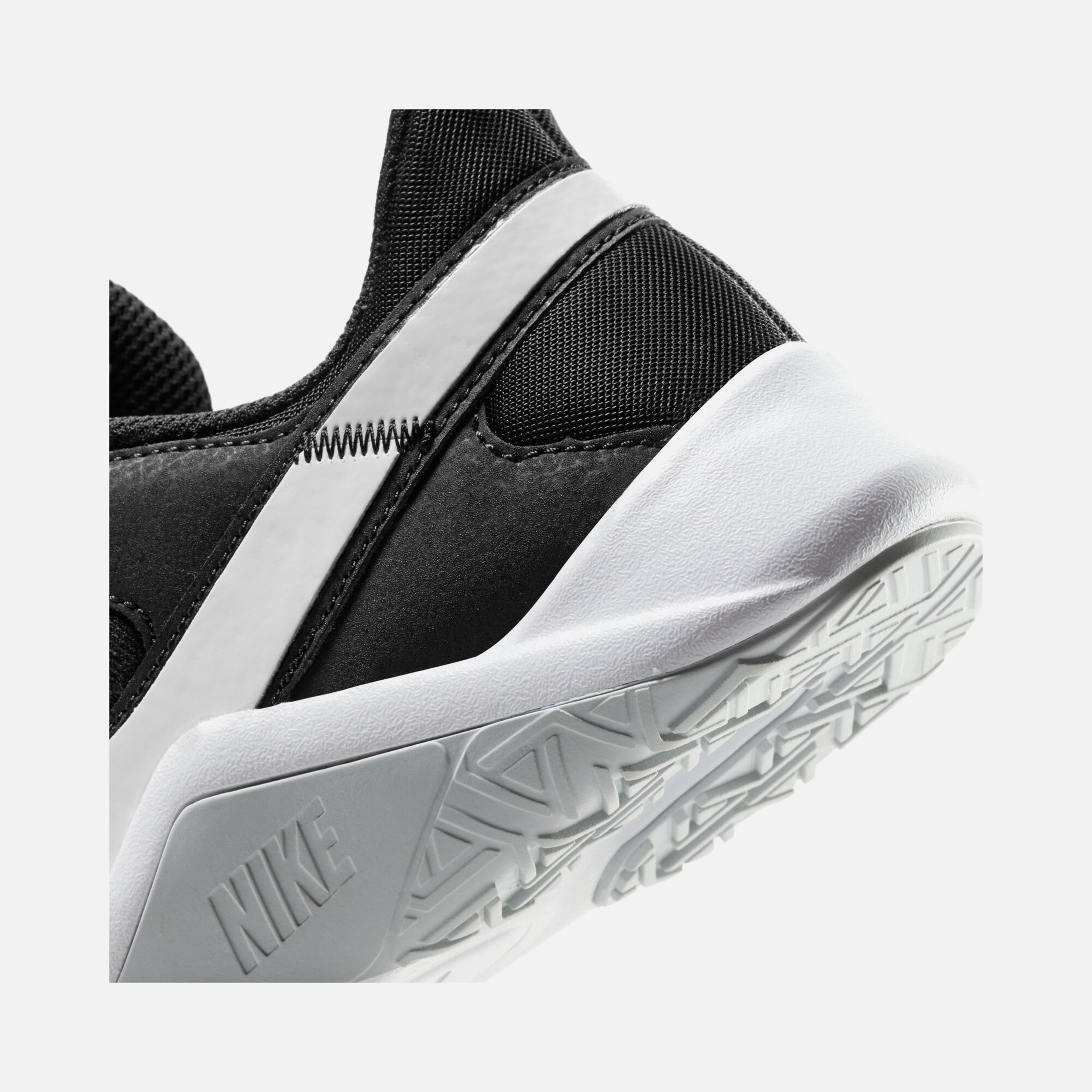 Nike Legend Essential 2 Training Kadın Spor Ayakkabı