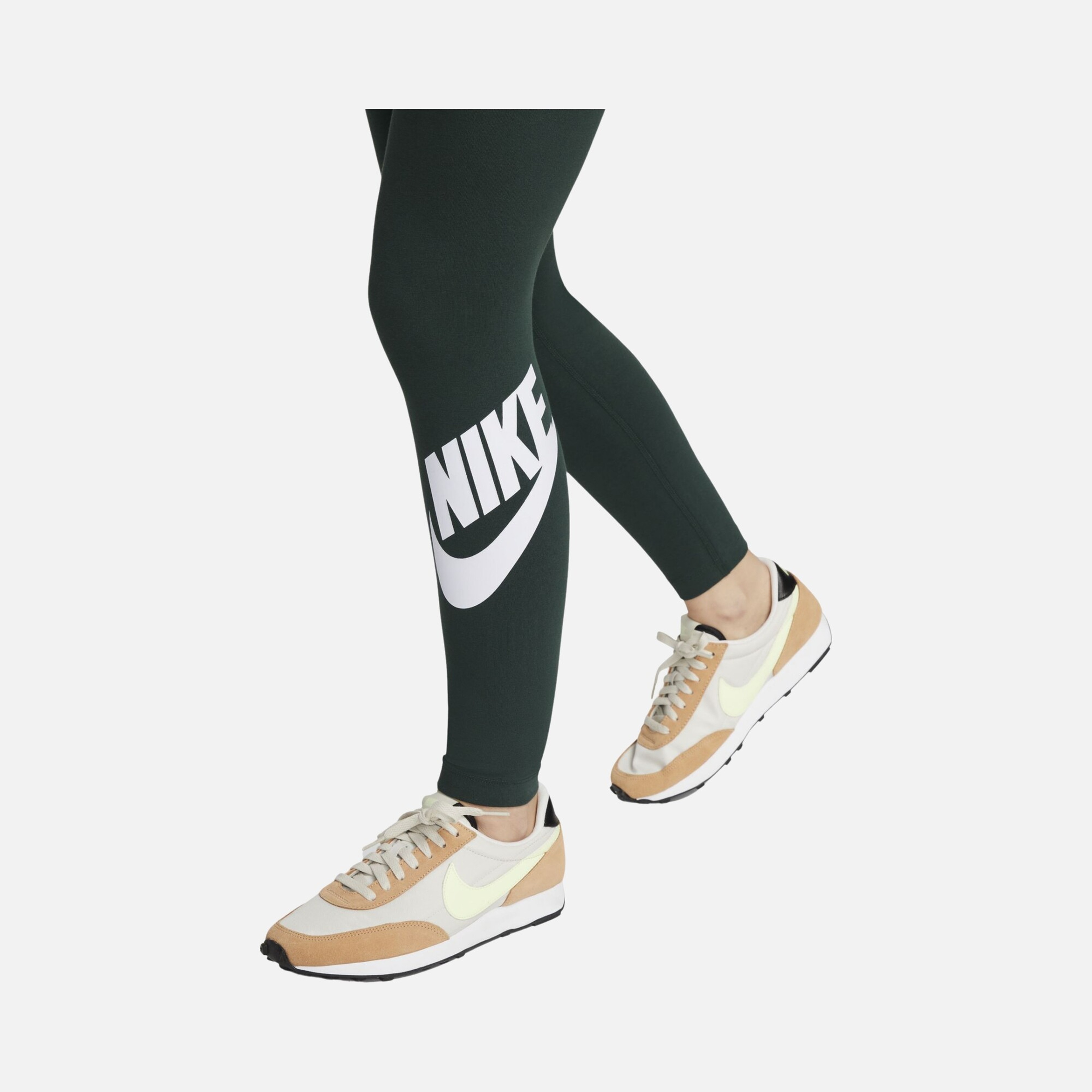 Nike Sportswear Essential High-Rise Kadın Tayt