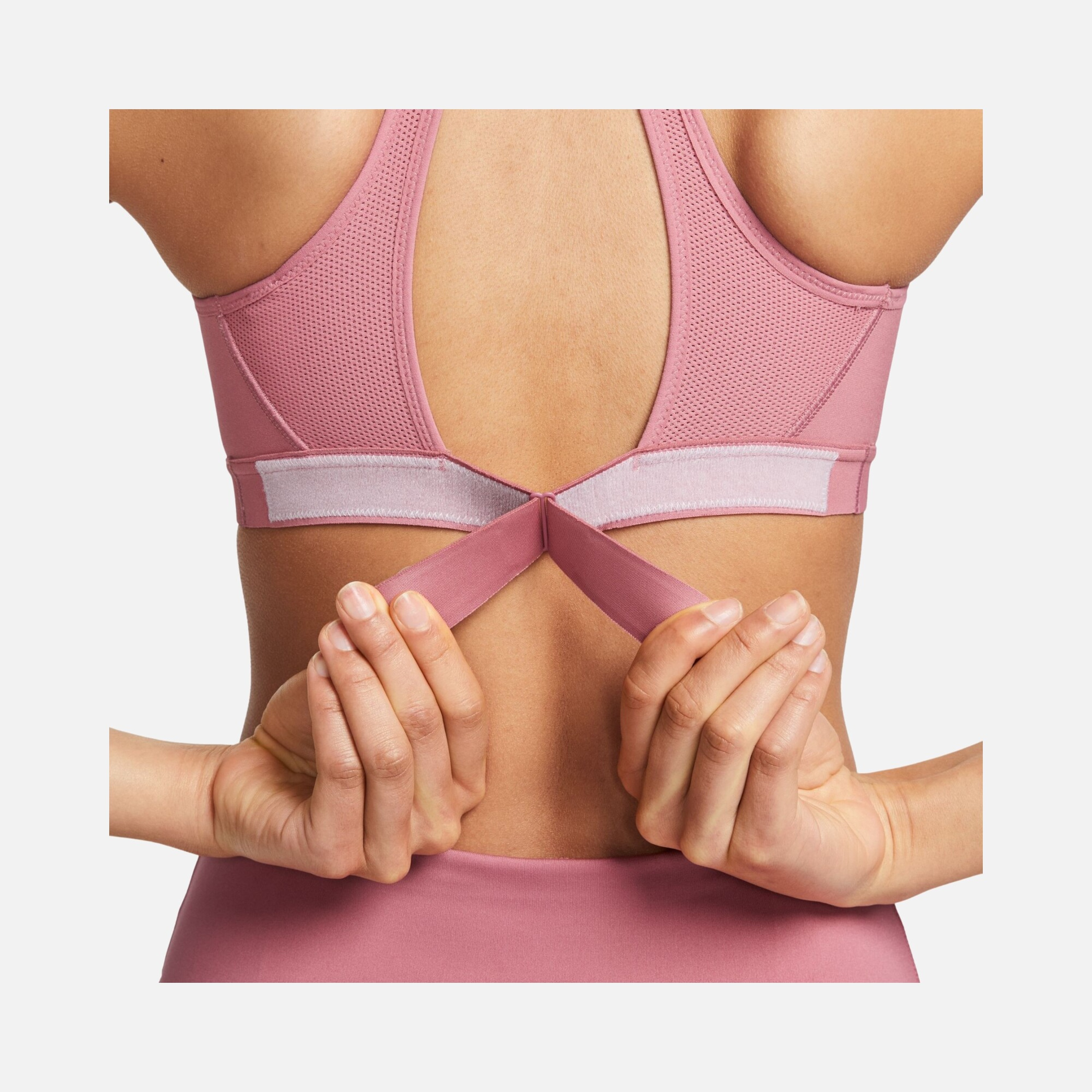 Nike Dri-Fit Swoosh High-Support Sports Kadın Bra