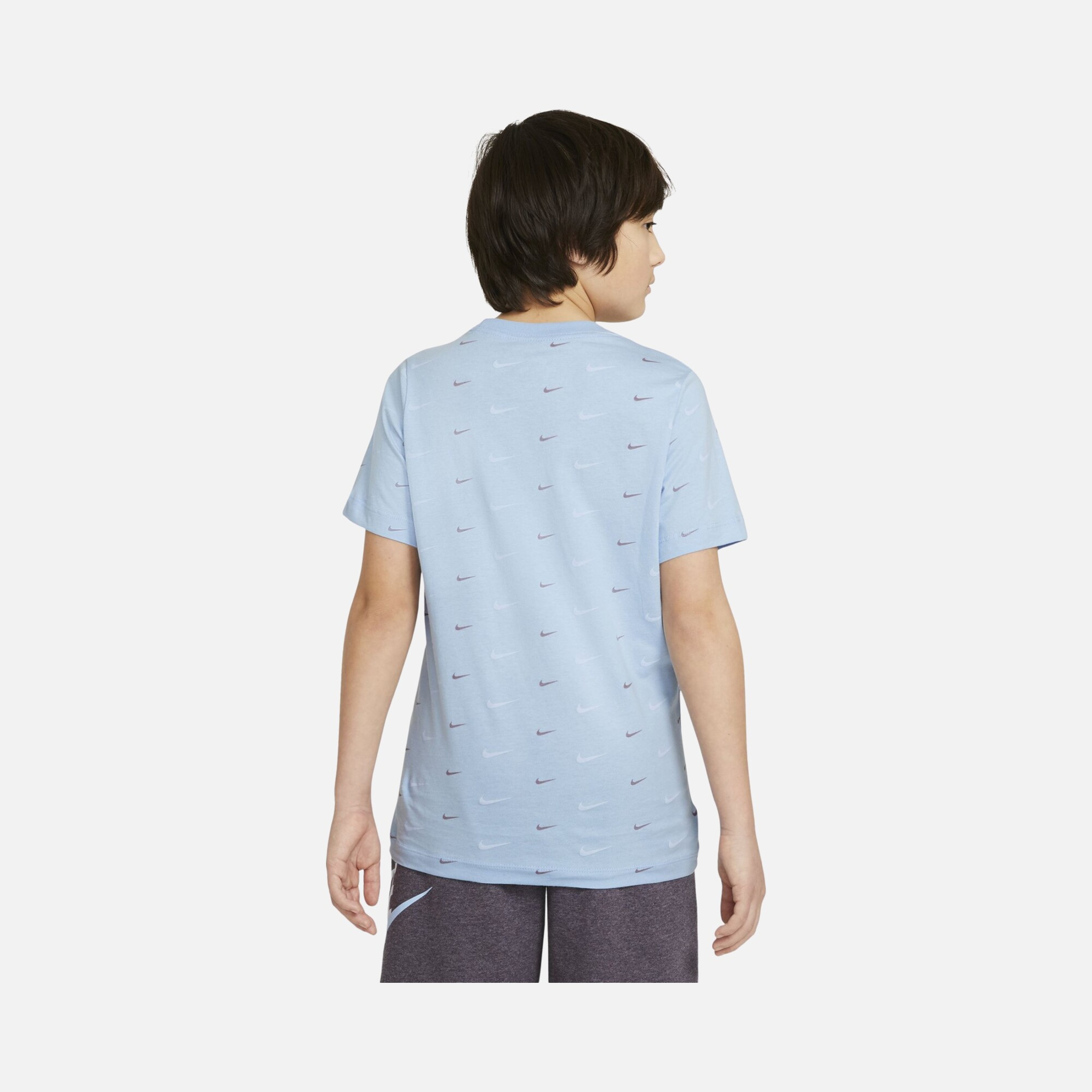 Nike Sportswear Swoosh AOP (Boys') Çocuk Tişört