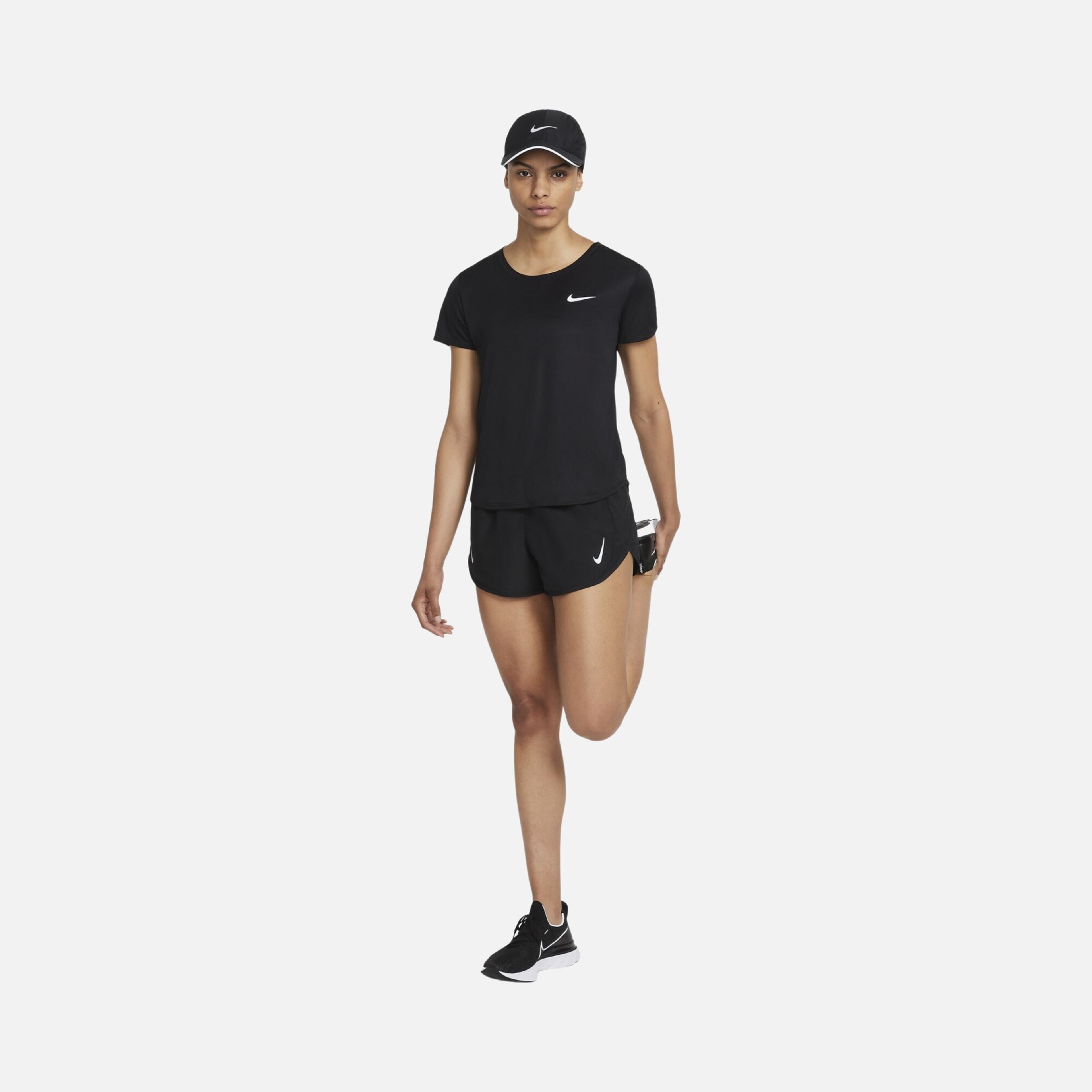 Nike Dri-Fit Tempo Race Running Kadın Şort