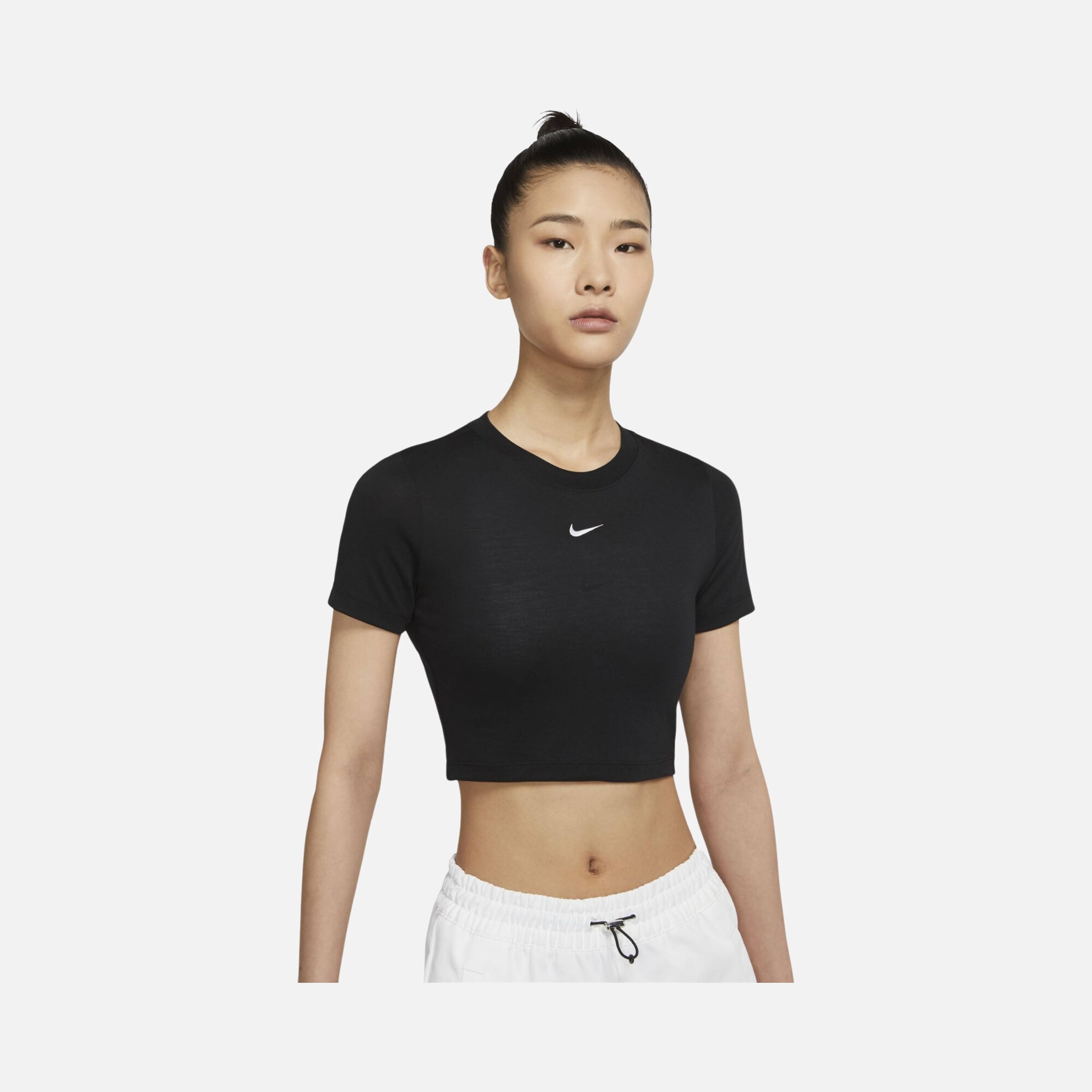 Nike Sportswear Essential Slim Crop-Top Kadın Tişört