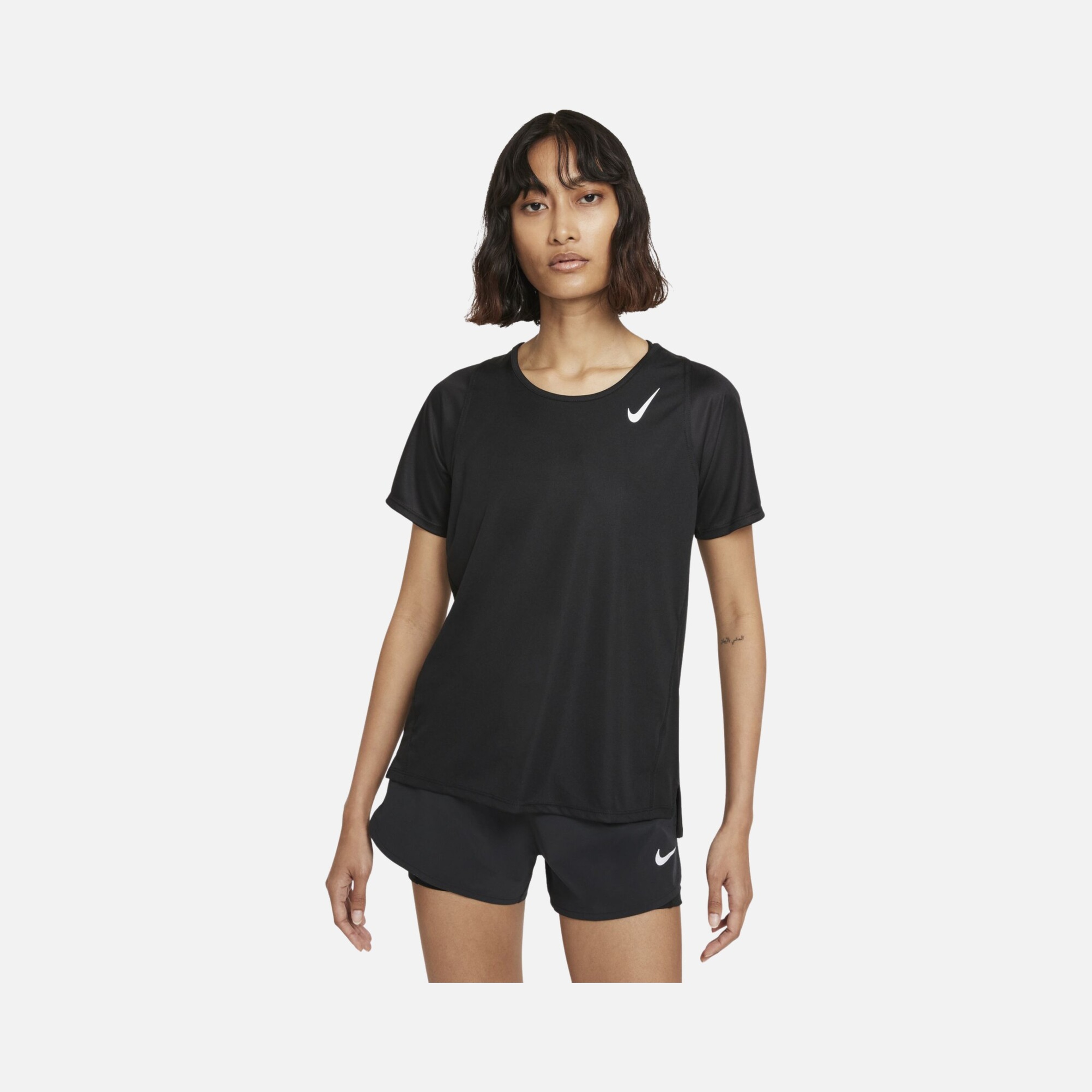 Nike Dri-Fit Race Running Short-Sleeve Kadın Tişört