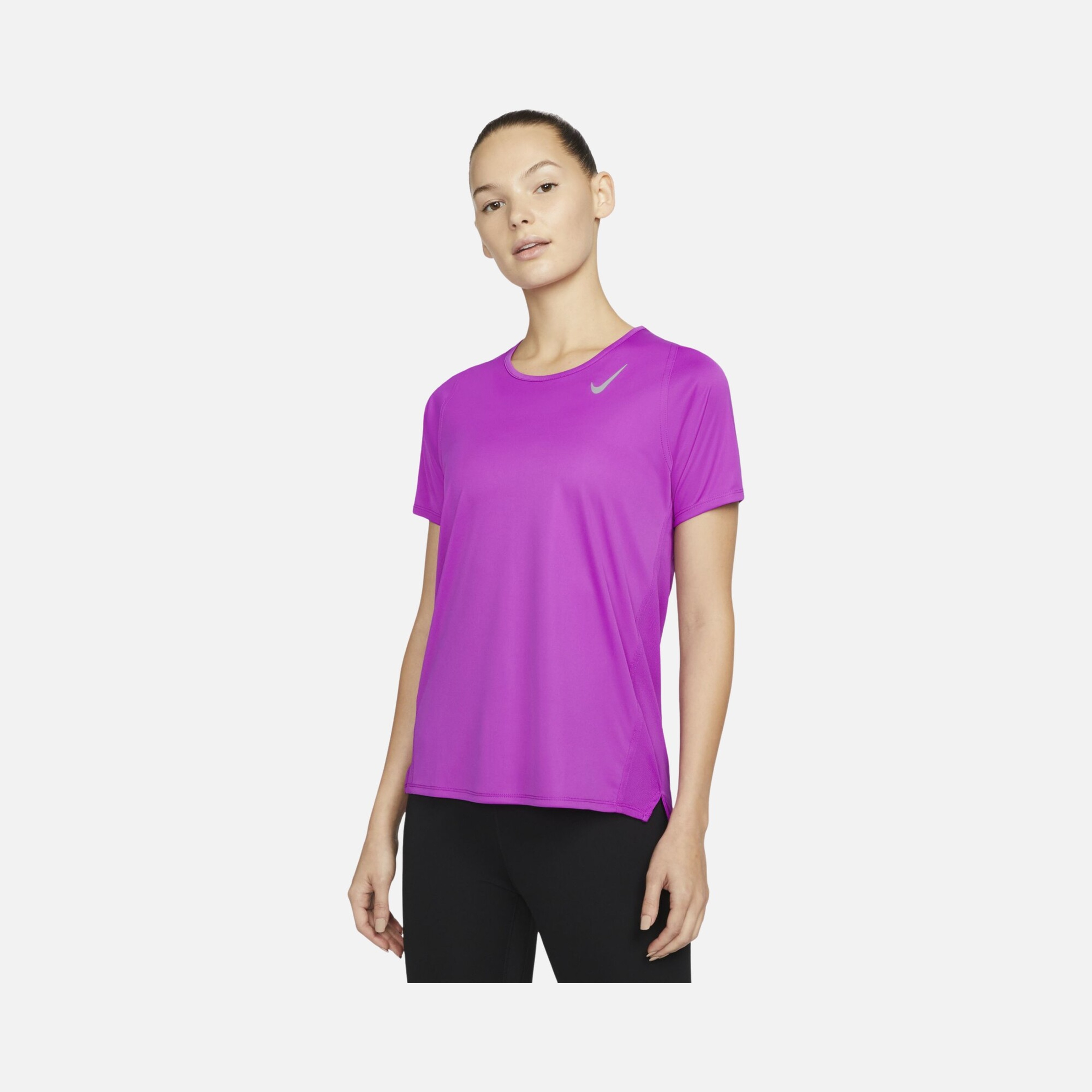 Nike Dri-Fit Race Running Short-Sleeve Kadın Tişört