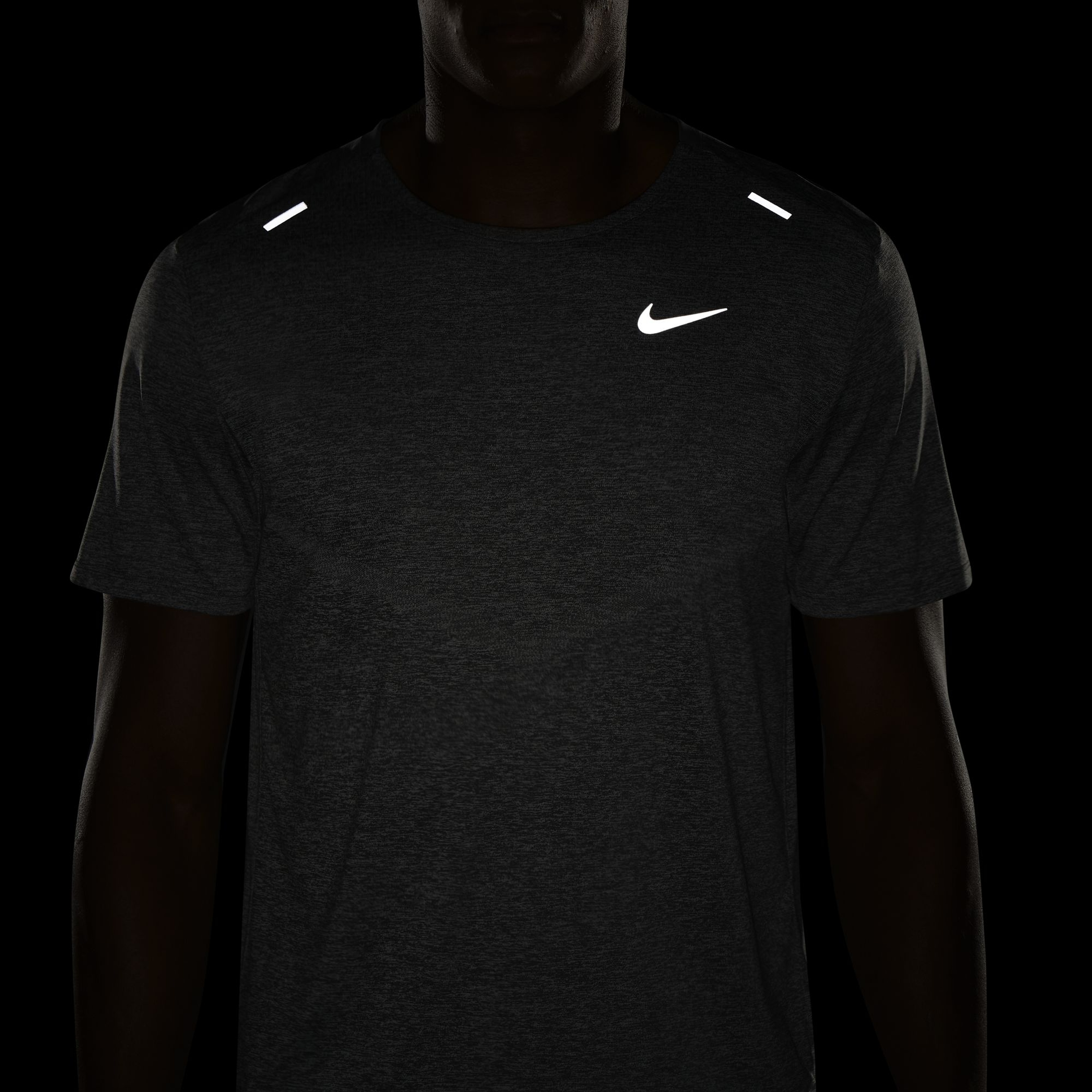 Nike Dri-Fit Rise 365 Short-Sleeve Running Top Erkek Tişört